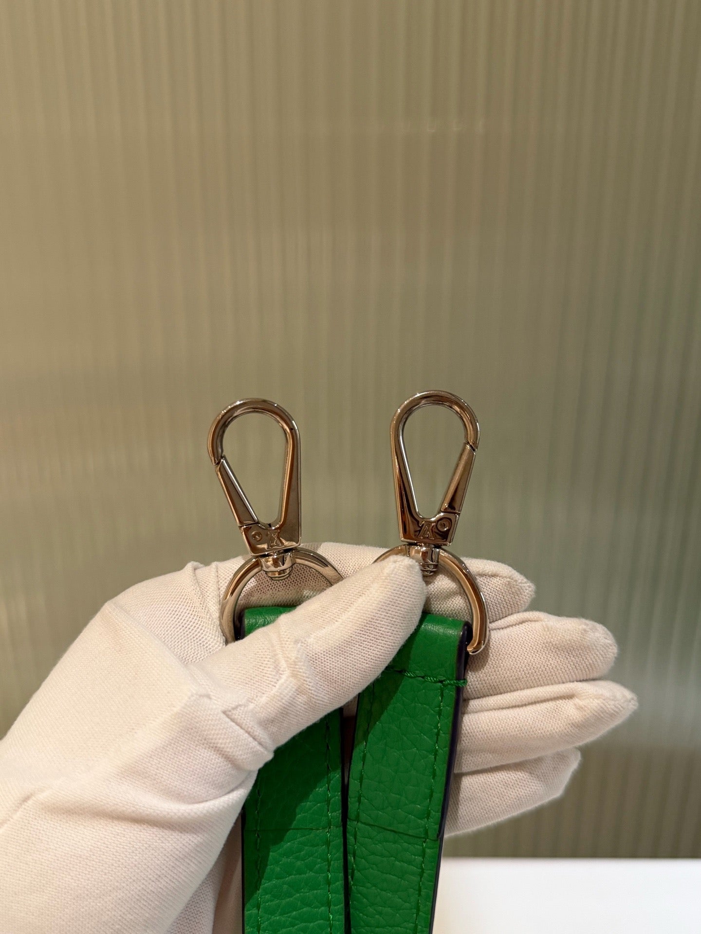 Louis Vuitton - Capucines BB - Leather - Green - (BB)