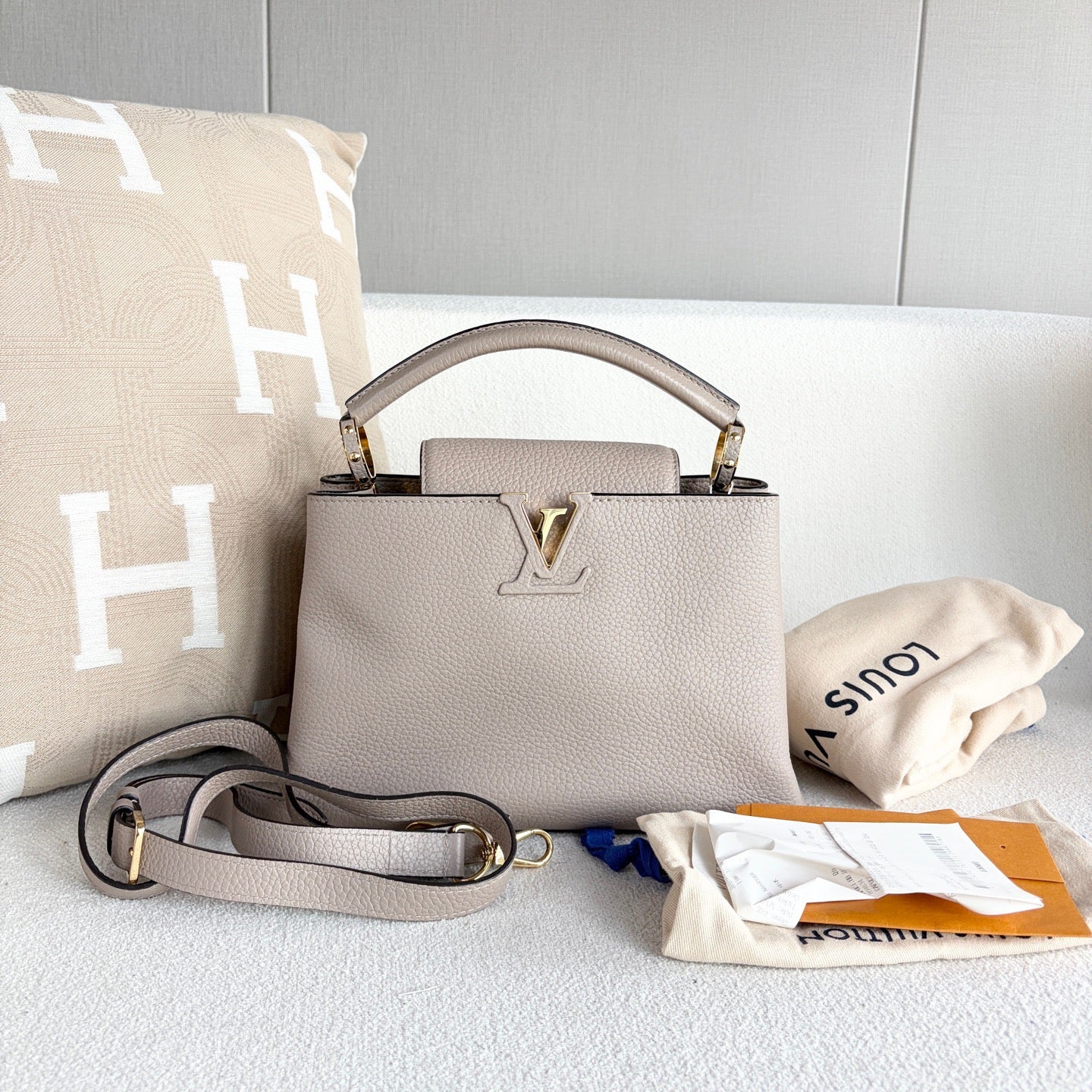 Louis Vuitton - Capucines BB - Leather - Grey - (BB)
