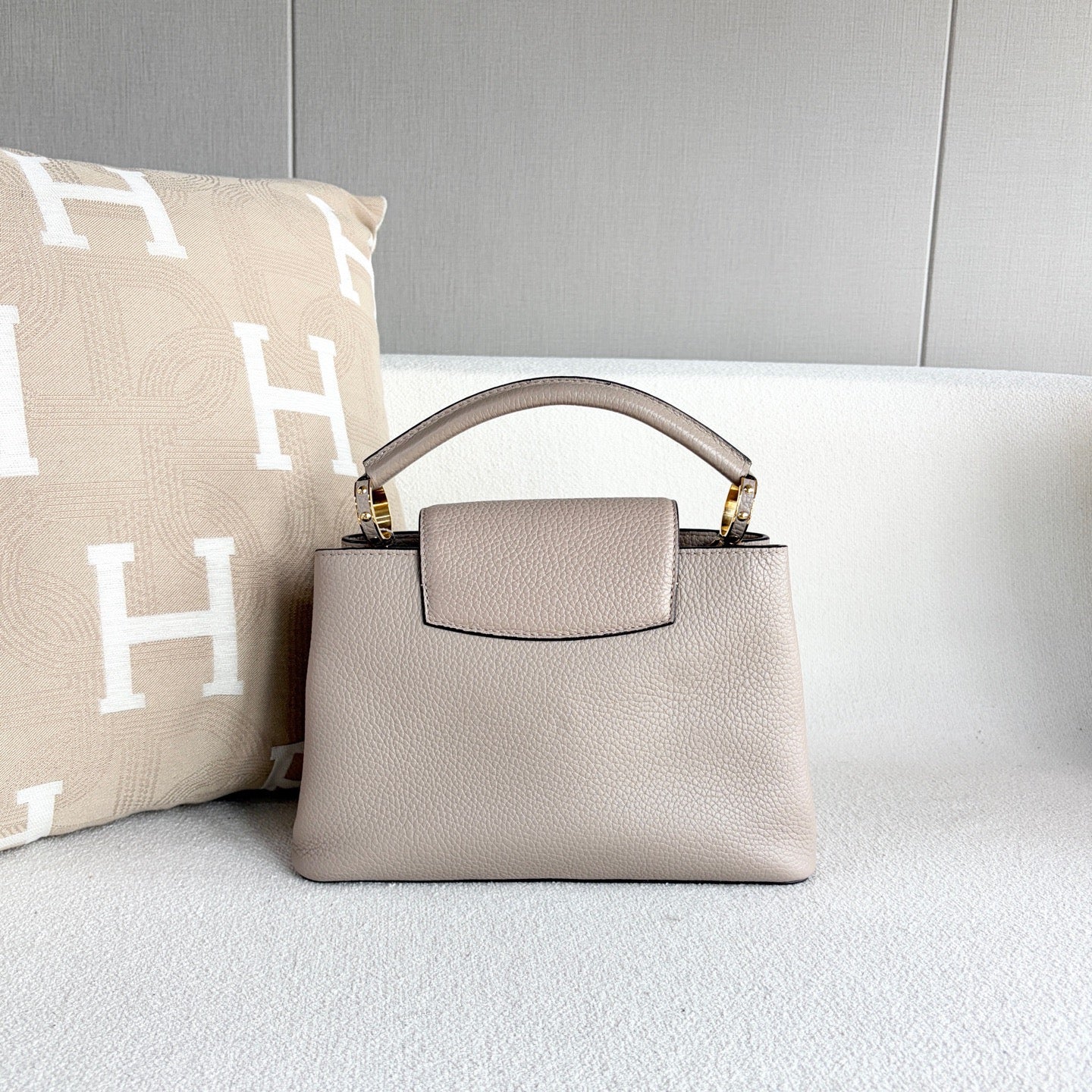 Louis Vuitton - Capucines BB - Leather - Grey - (BB)