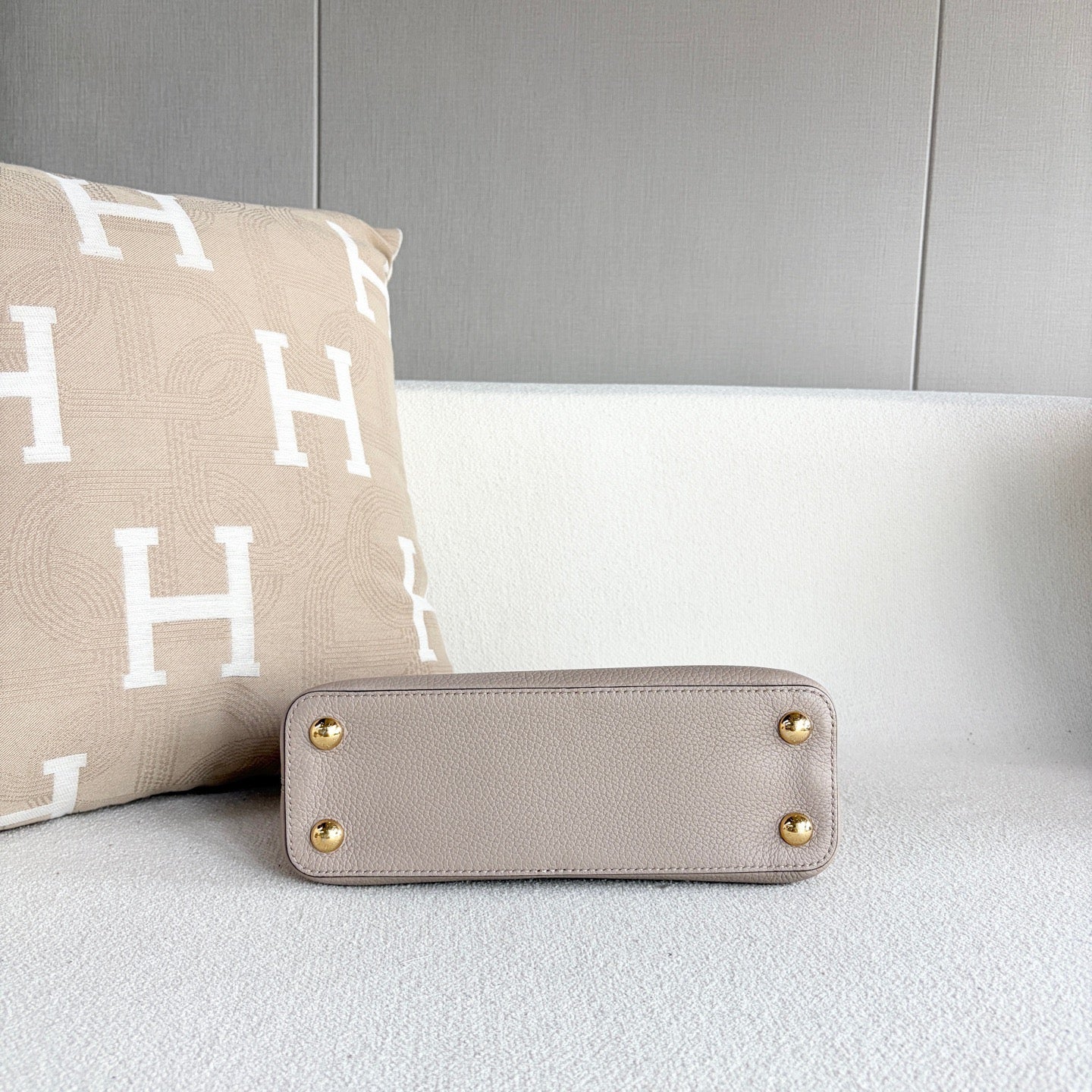 Louis Vuitton - Capucines BB - Leather - Grey - (BB)