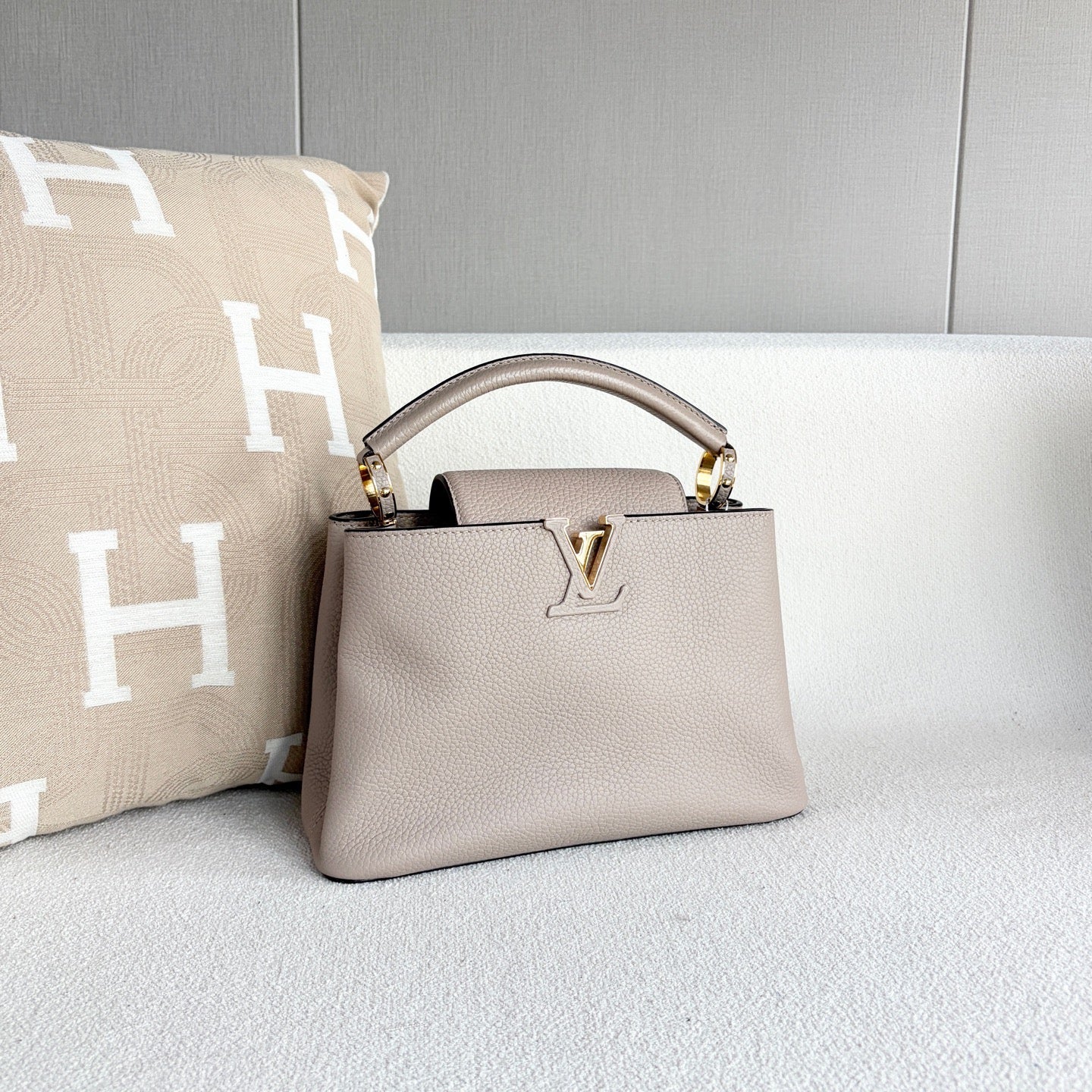Louis Vuitton - Capucines BB - Leather - Grey - (BB)