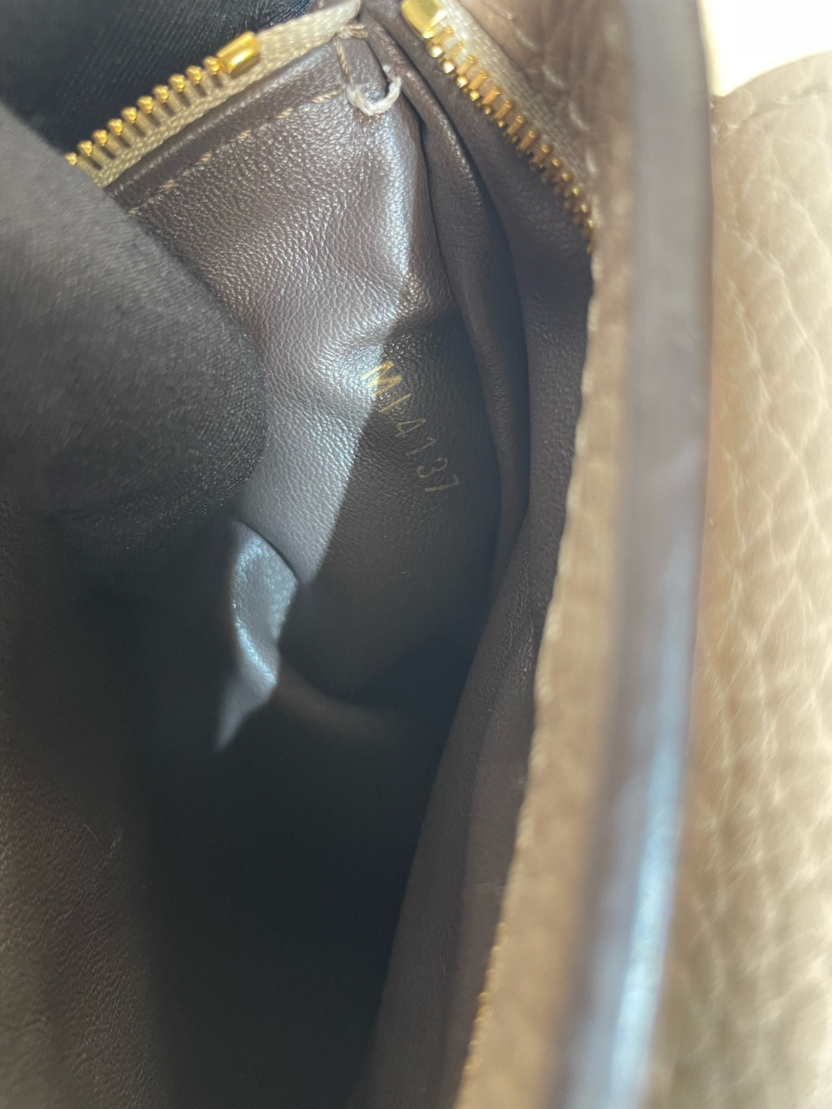 Louis Vuitton - Capucines BB - Leather - Grey - (mini)