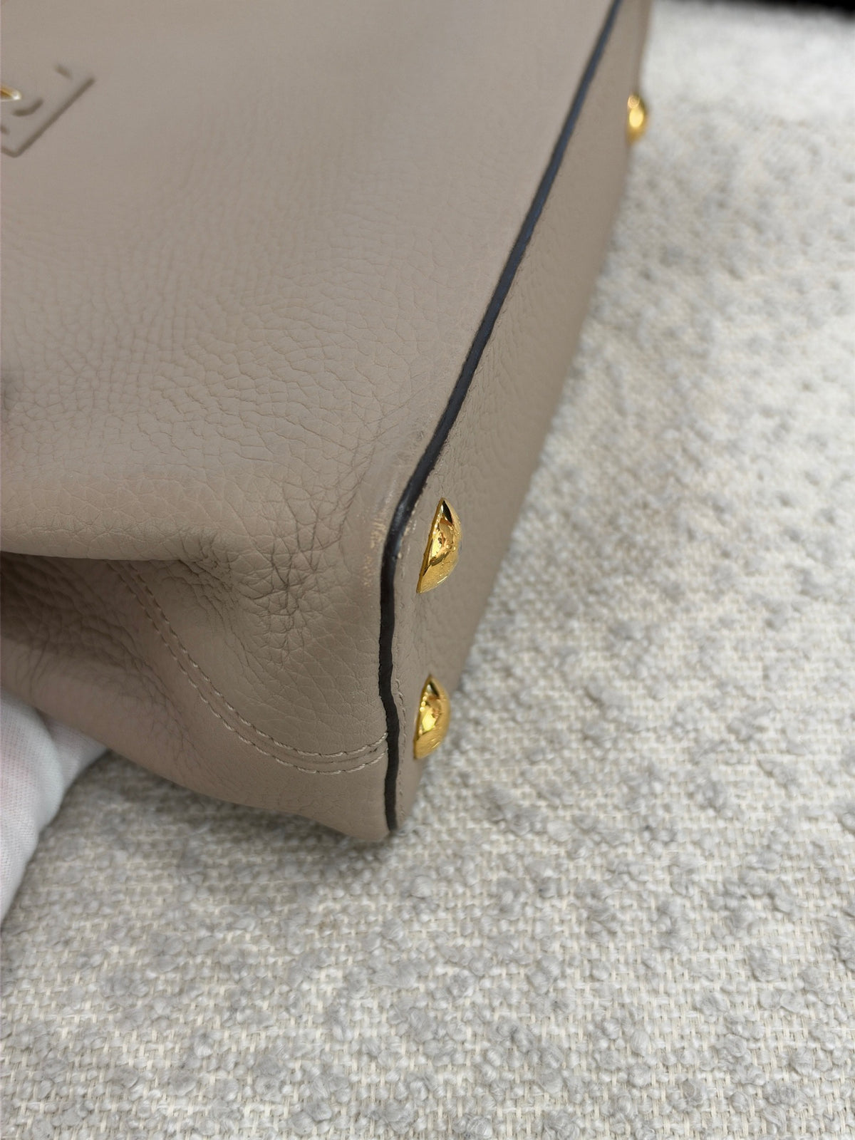 Louis Vuitton - Capucines BB - Leather - Grey - (small)