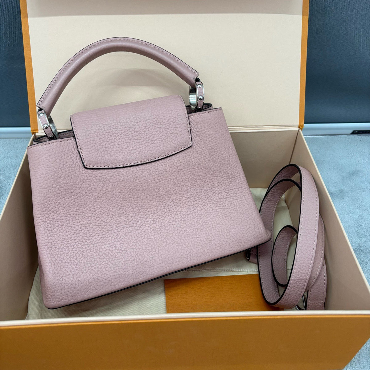 Louis Vuitton - Capucines BB - Leather - Pink - (small)