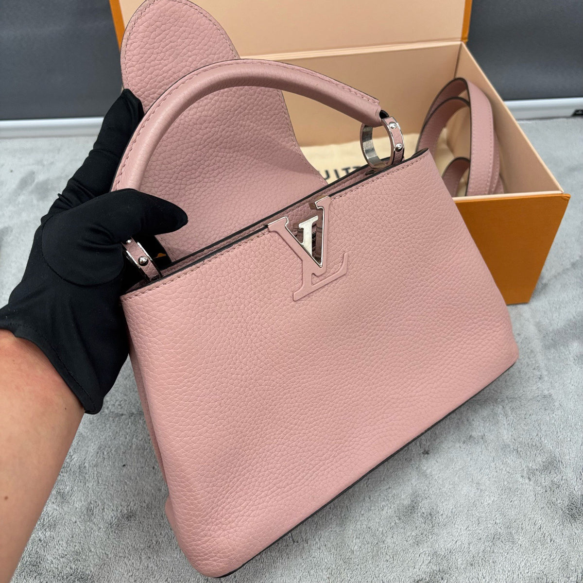 Louis Vuitton - Capucines BB - Leather - Pink - (small)