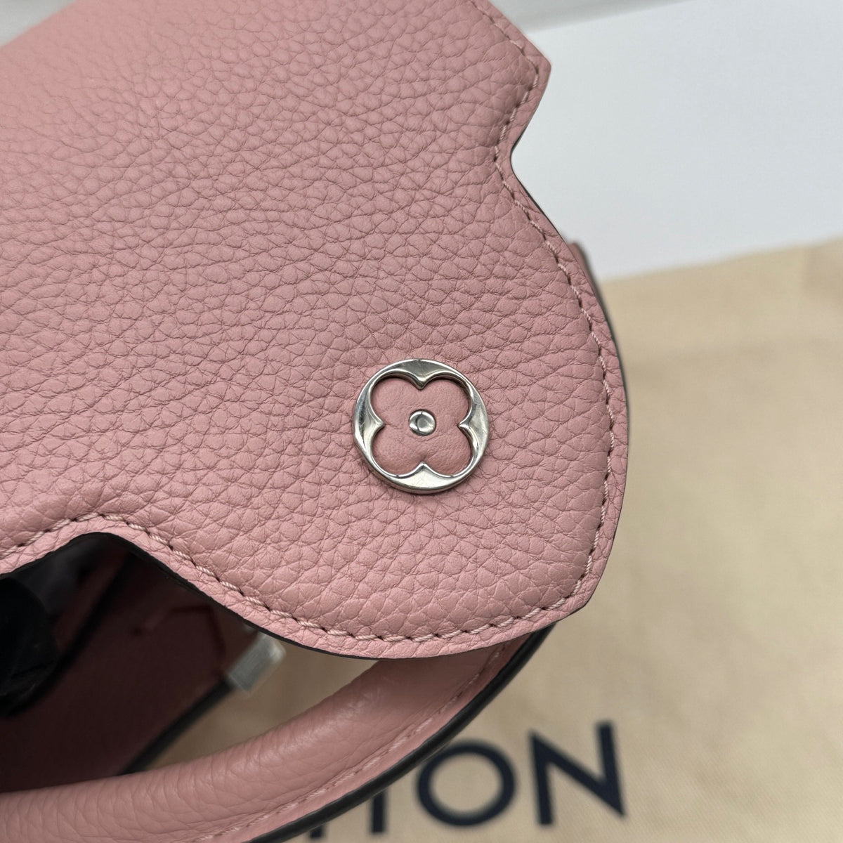 Louis Vuitton - Capucines BB - Leather - Pink - (small)