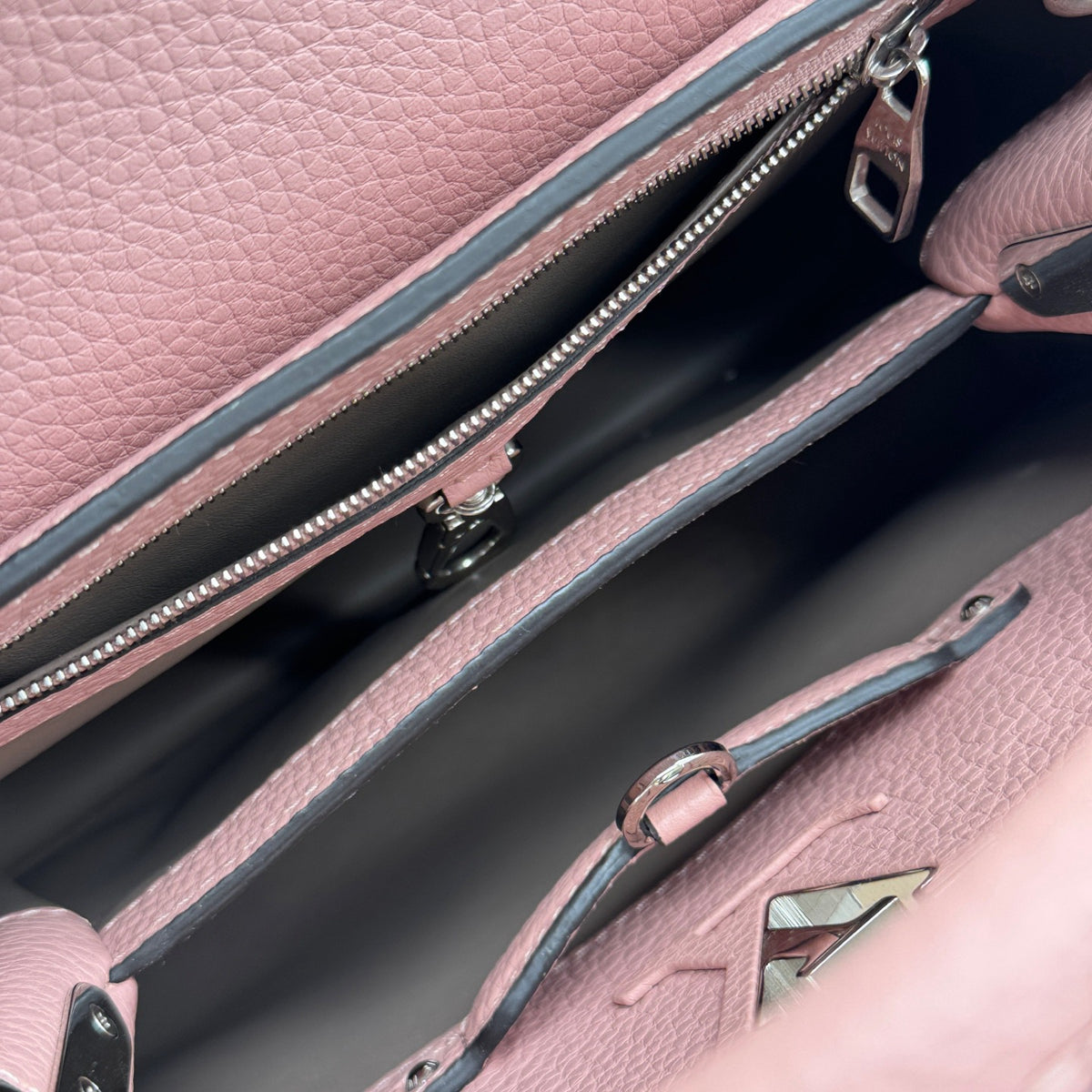 Louis Vuitton - Capucines BB - Leather - Pink - (small)