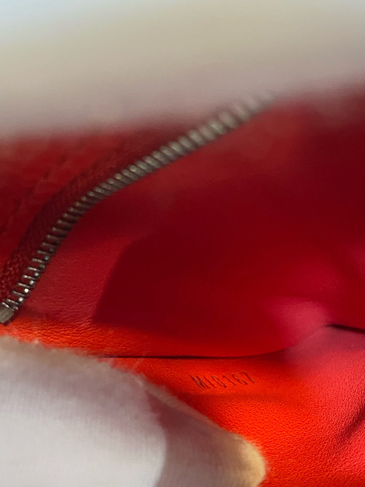 Louis Vuitton - Capucines BB - Leather - Red - (small)