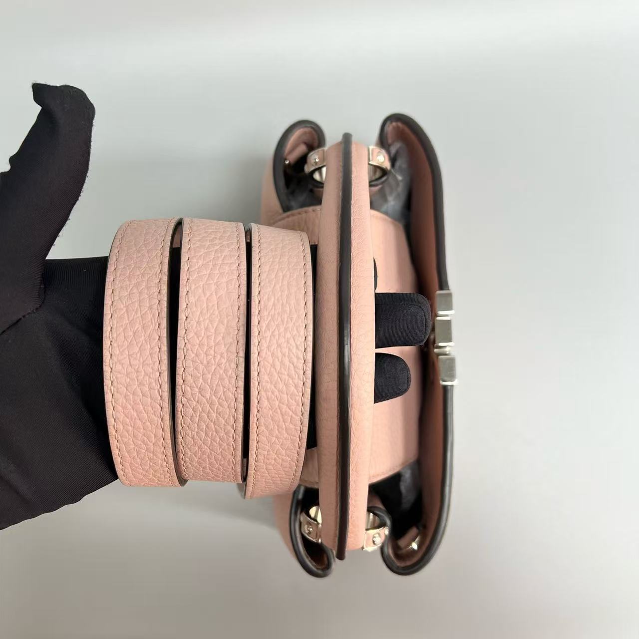 Louis Vuitton - Capucines BB - Taurillon leather - Pink - (mini)