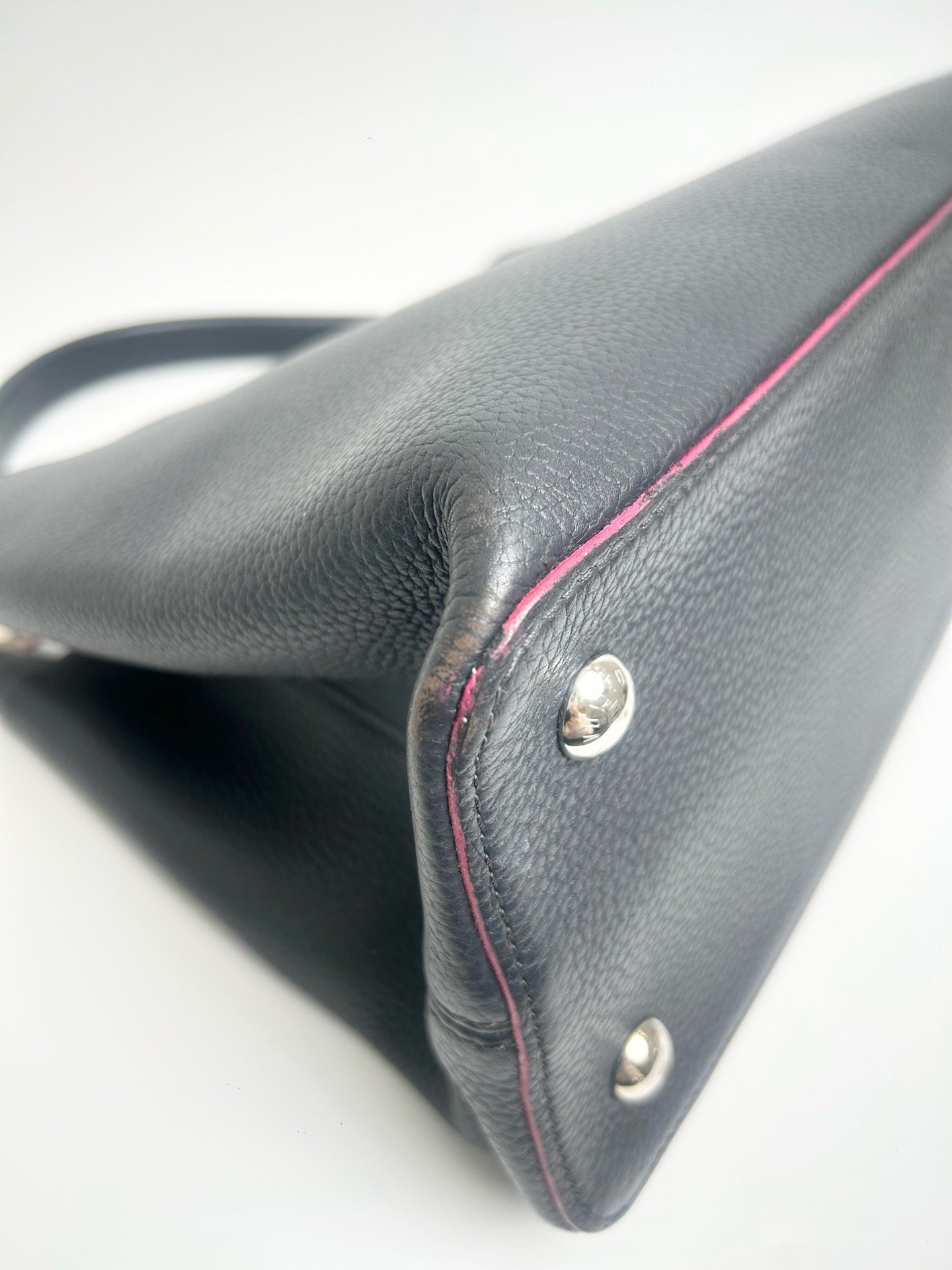 Louis Vuitton - Capucines - Calfskin - Black - (Large)