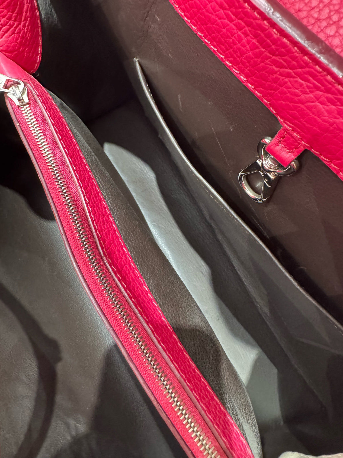 Louis Vuitton - Capucines Large - Leather - Pink - (large)