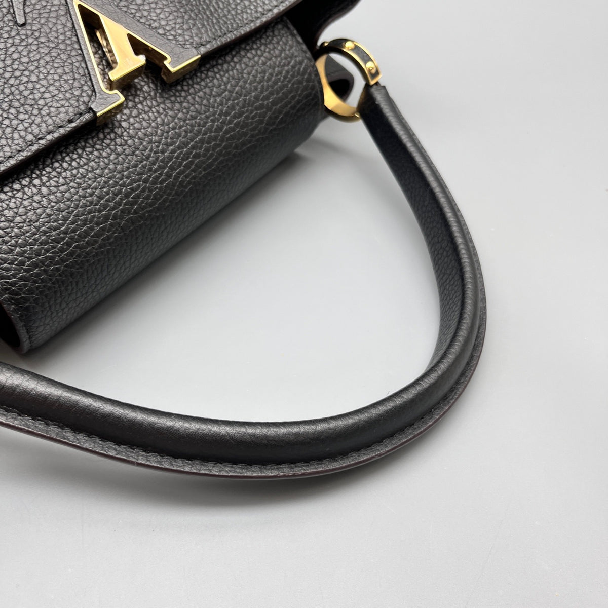 Louis Vuitton - Capucines - Leather - Black - (large)