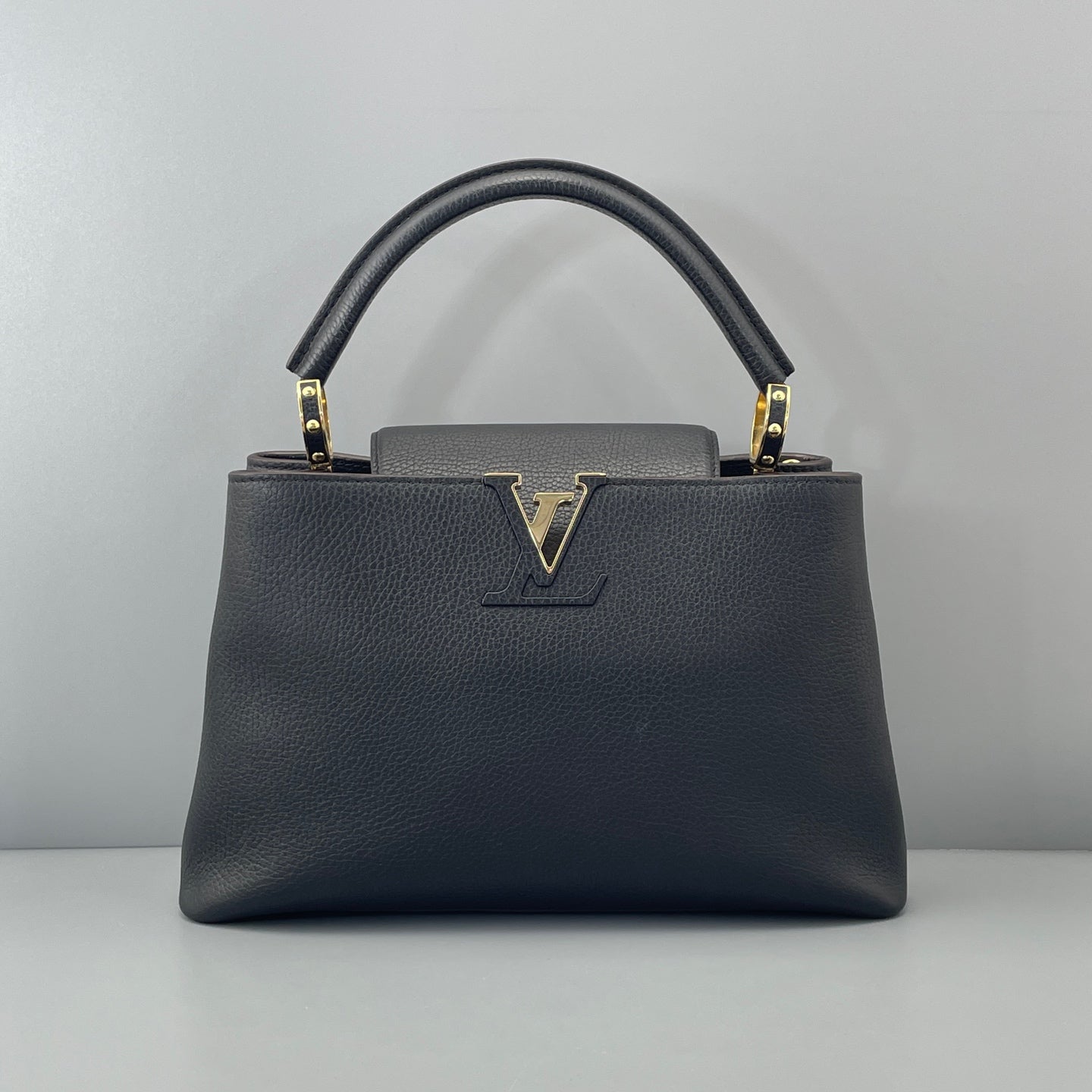 Louis Vuitton - Capucines - Leather - Black - (medium)