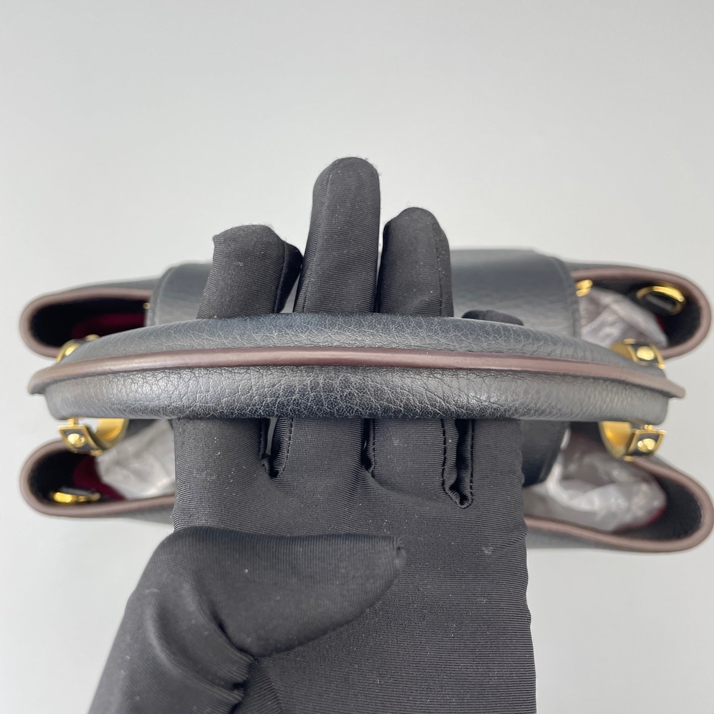 Louis Vuitton - Capucines - Leather - Black - (medium)