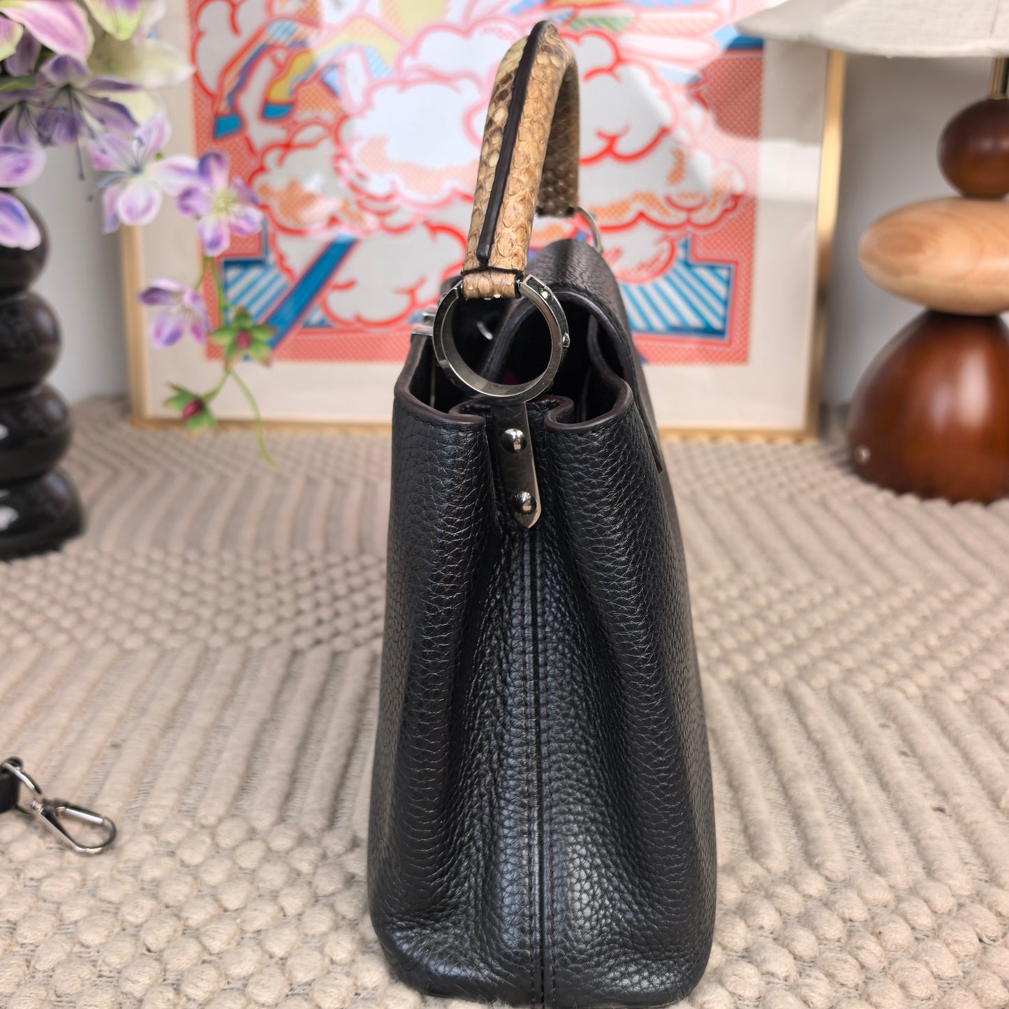 Louis Vuitton - Capucines - Leather - Black - (small)