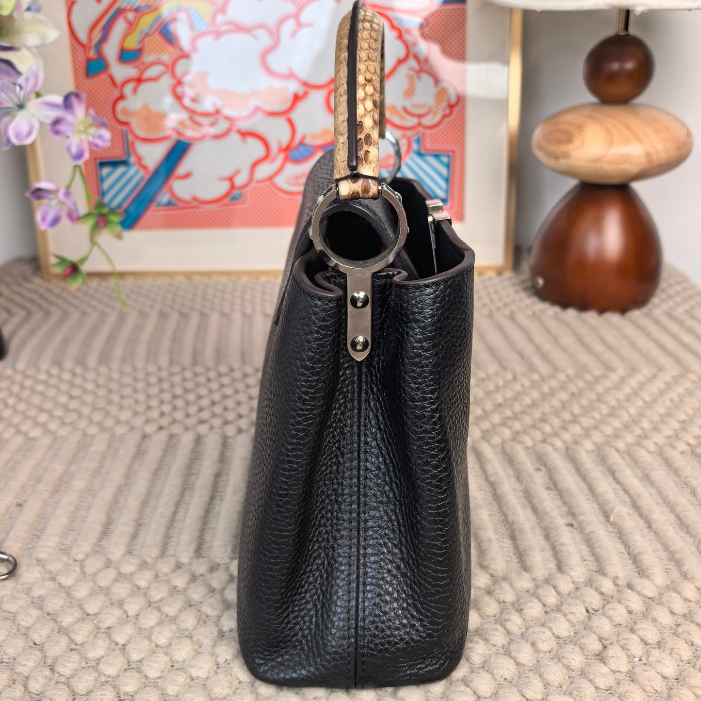 Louis Vuitton - Capucines - Leather - Black - (small)