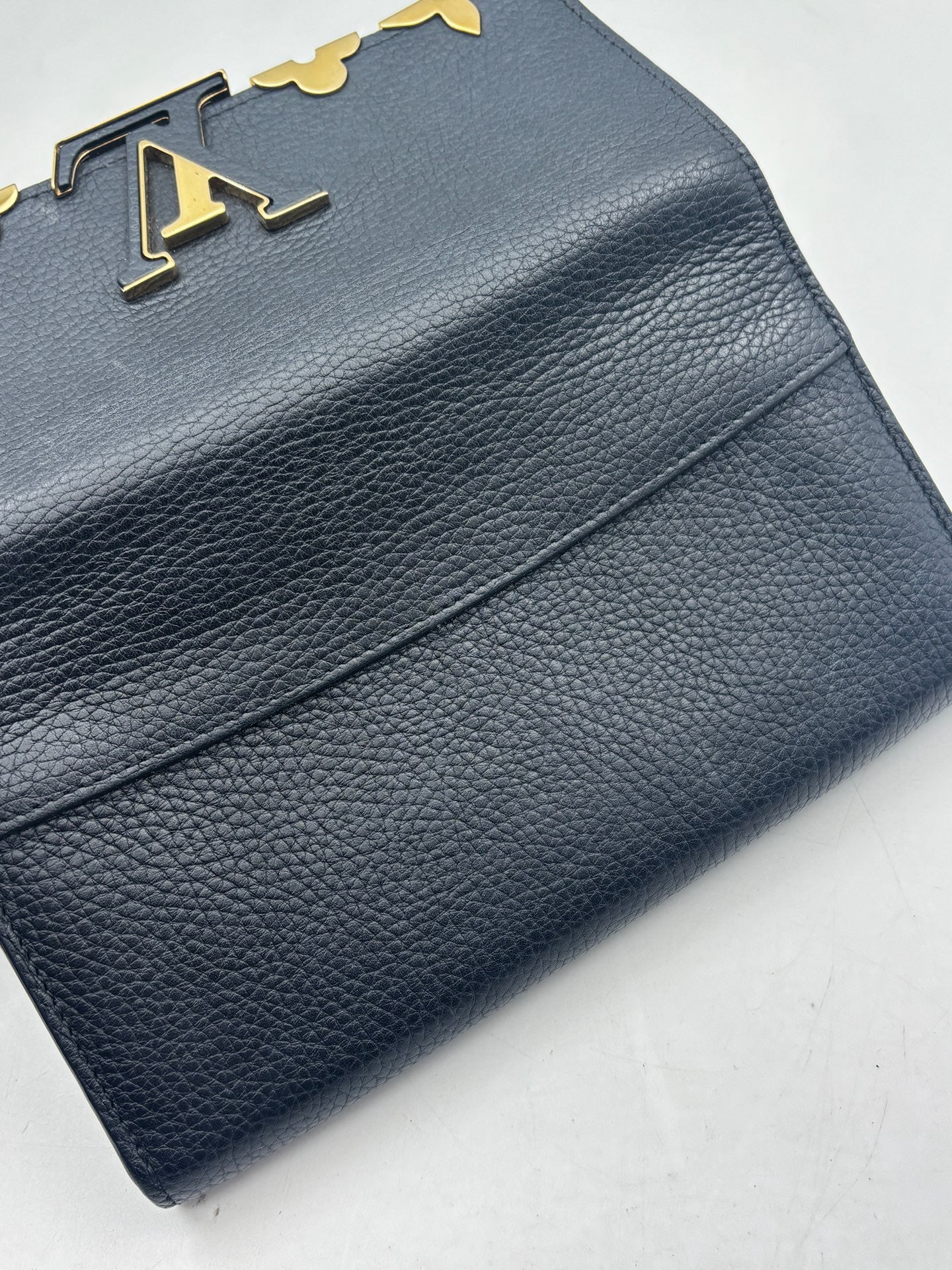 Louis Vuitton - Capucines - Leather - Black - (Standard)