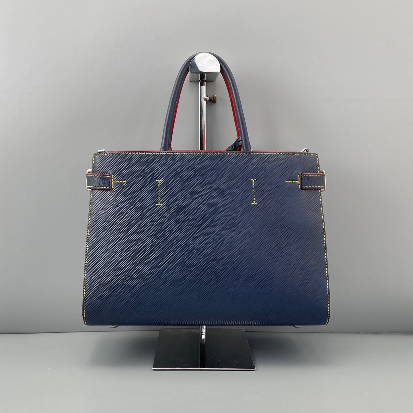 Louis Vuitton - Capucines - Leather - Blue - (medium)