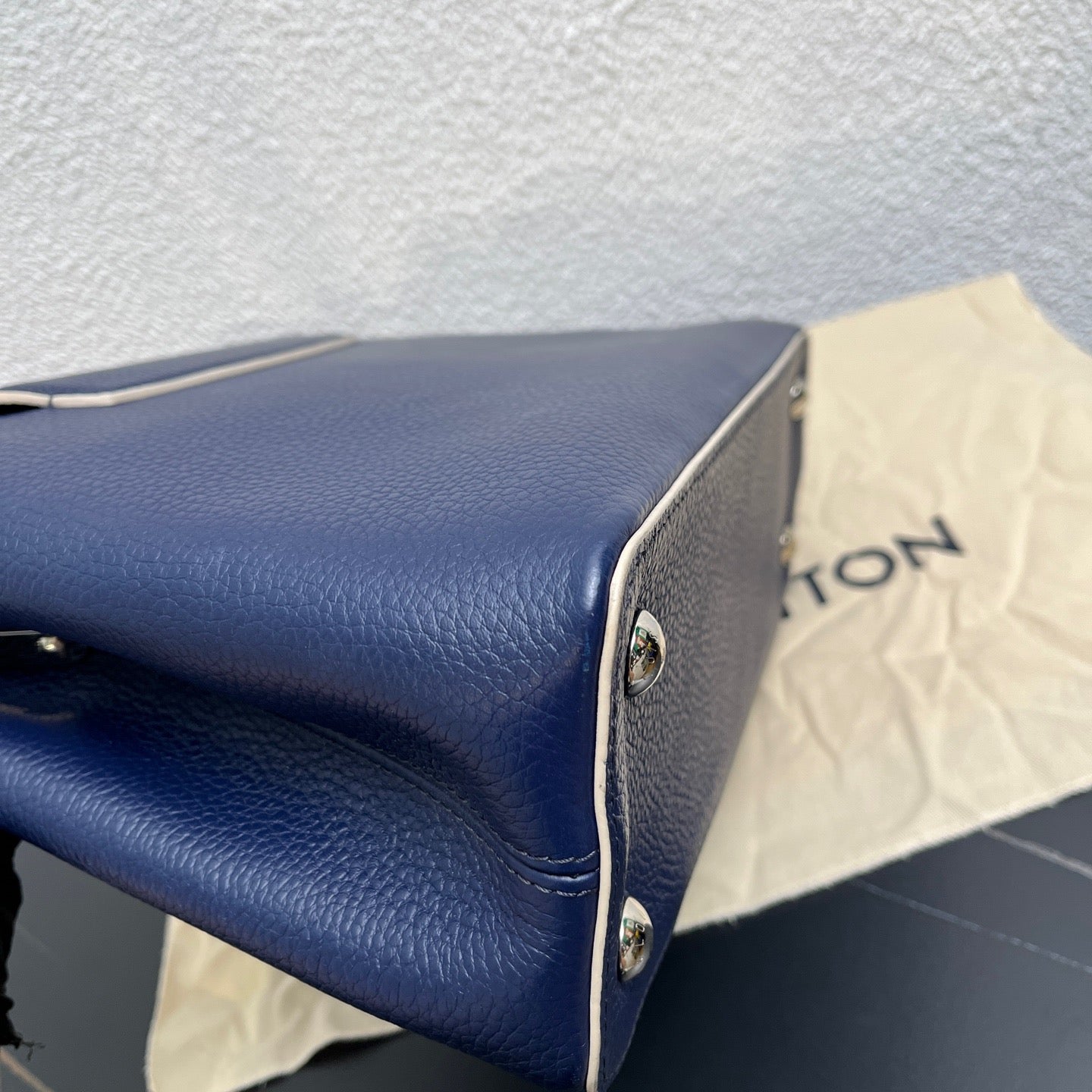 Louis Vuitton - Capucines - Leather - Blue - (Medium)