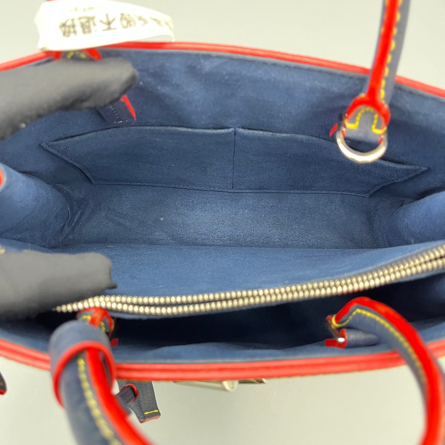 Louis Vuitton - Capucines - Leather - Blue - (medium)