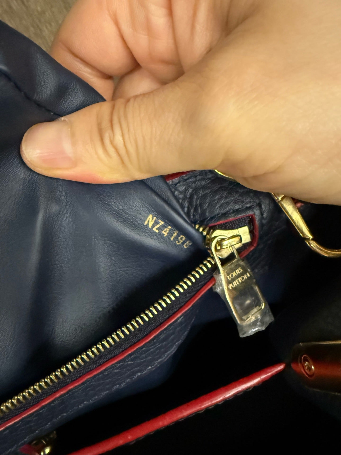 Louis Vuitton - Capucines - Leather - Blue - (medium)