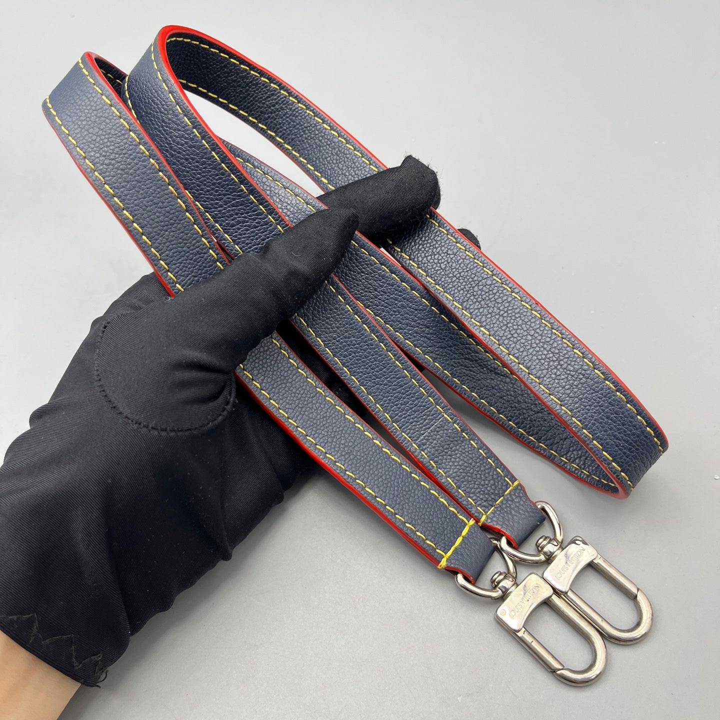 Louis Vuitton - Capucines - Leather - Blue - (medium)