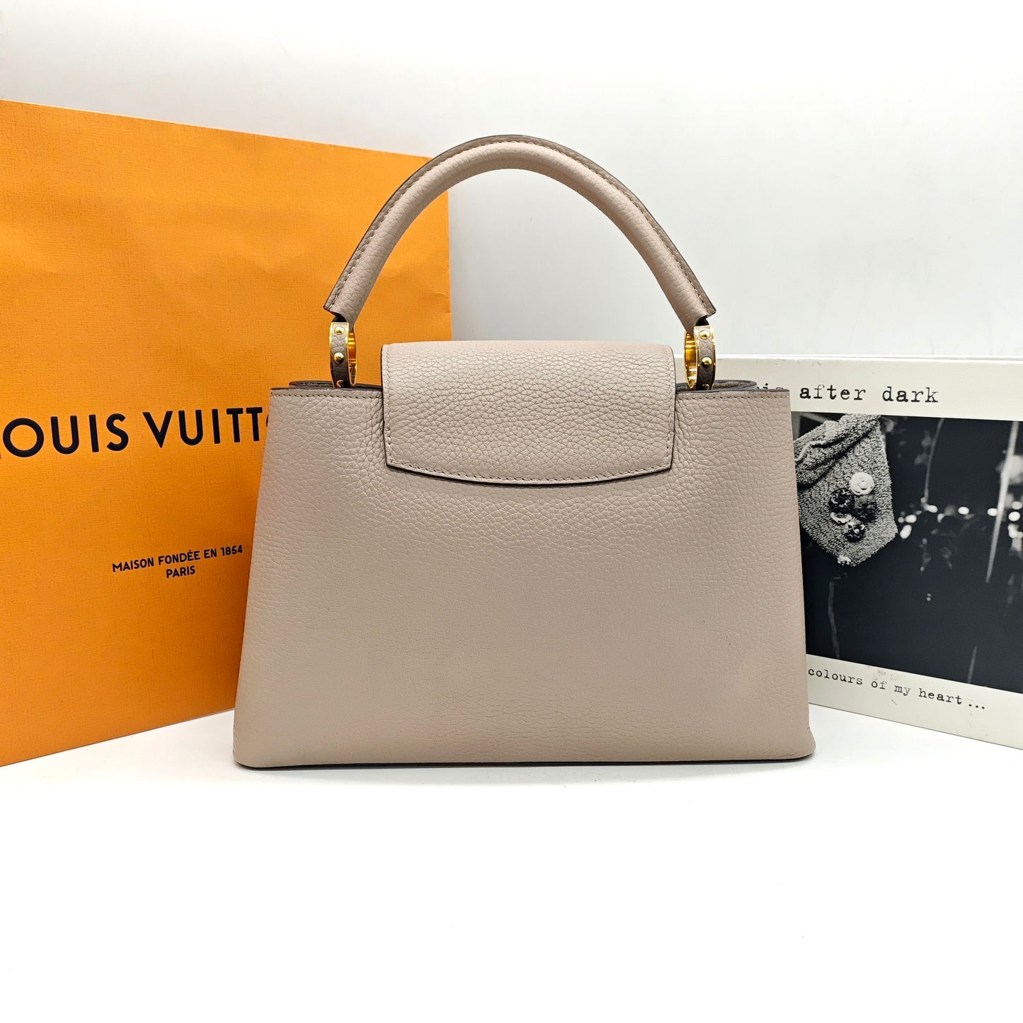 Louis Vuitton - Capucines - Leather - Grey - (Medium)