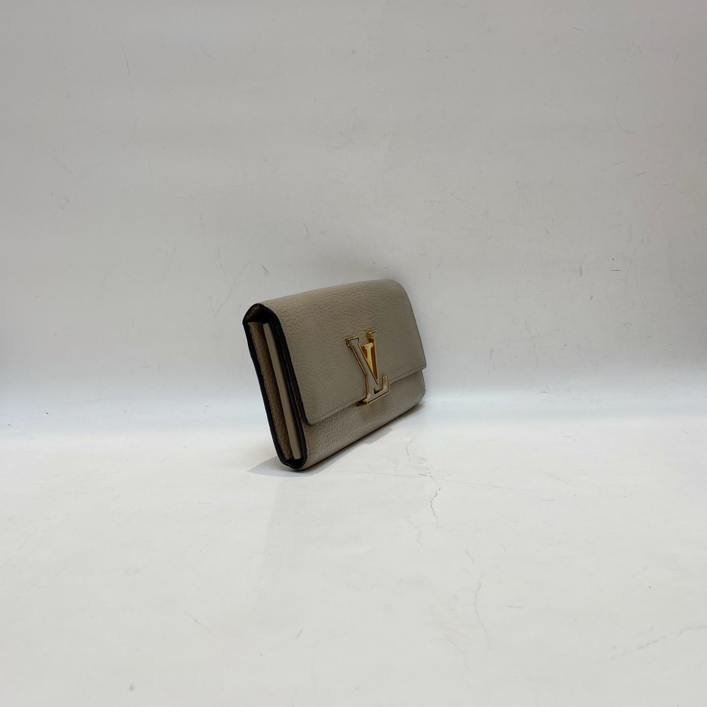 Louis Vuitton - Capucines - Leather - Grey - (Medium)