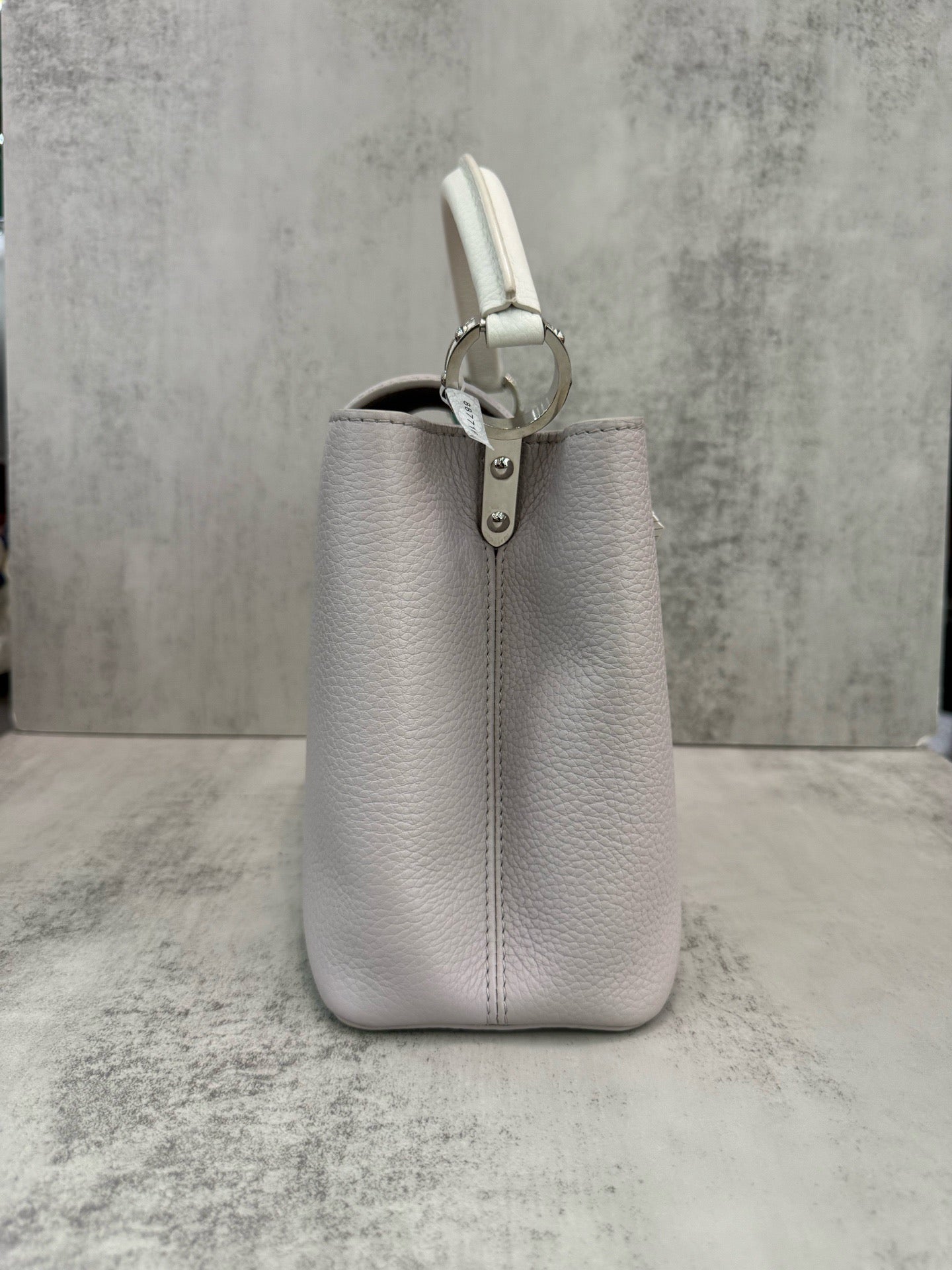 Louis Vuitton - Capucines - Leather - Grey - (Other)