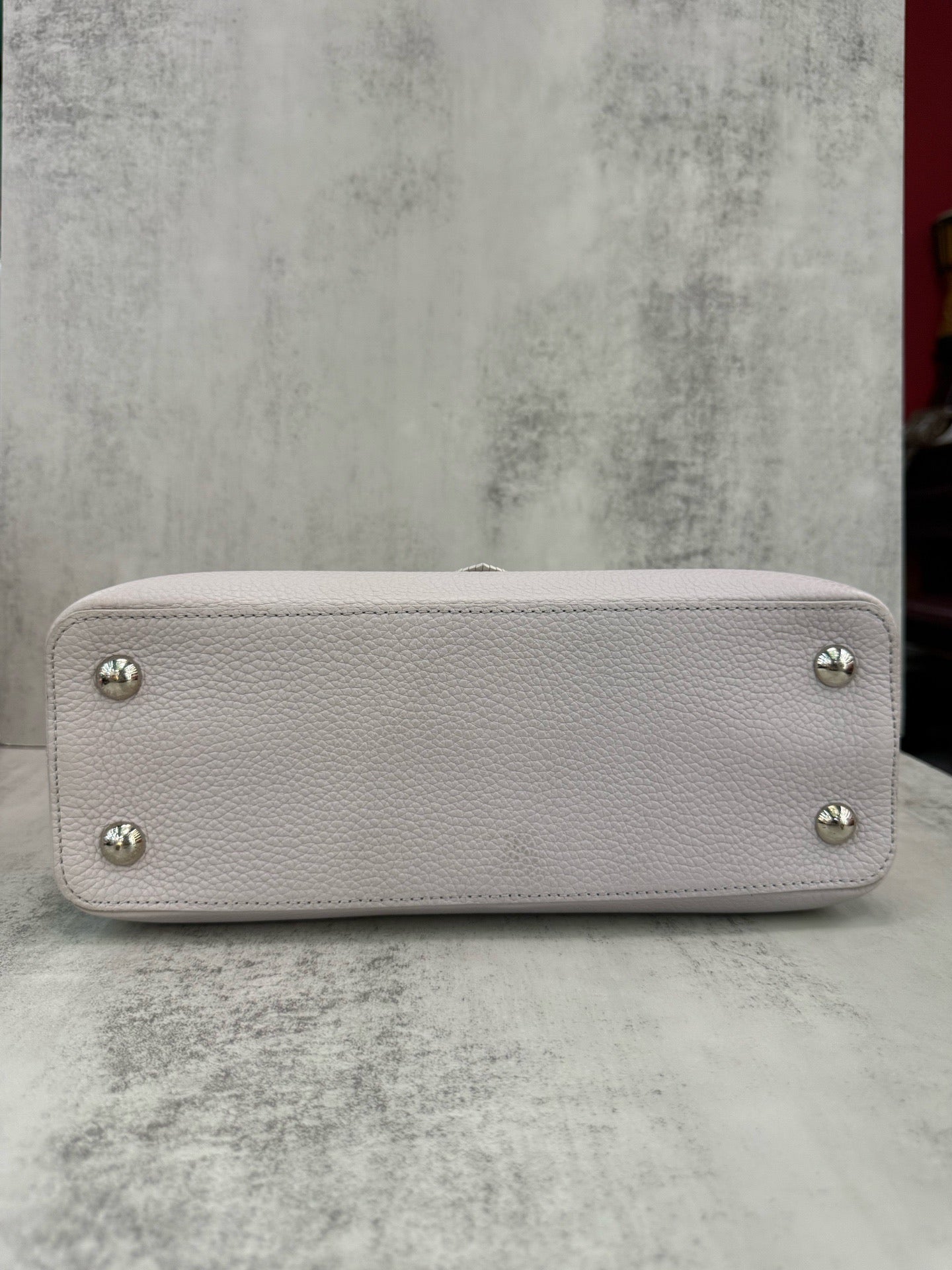 Louis Vuitton - Capucines - Leather - Grey - (Other)