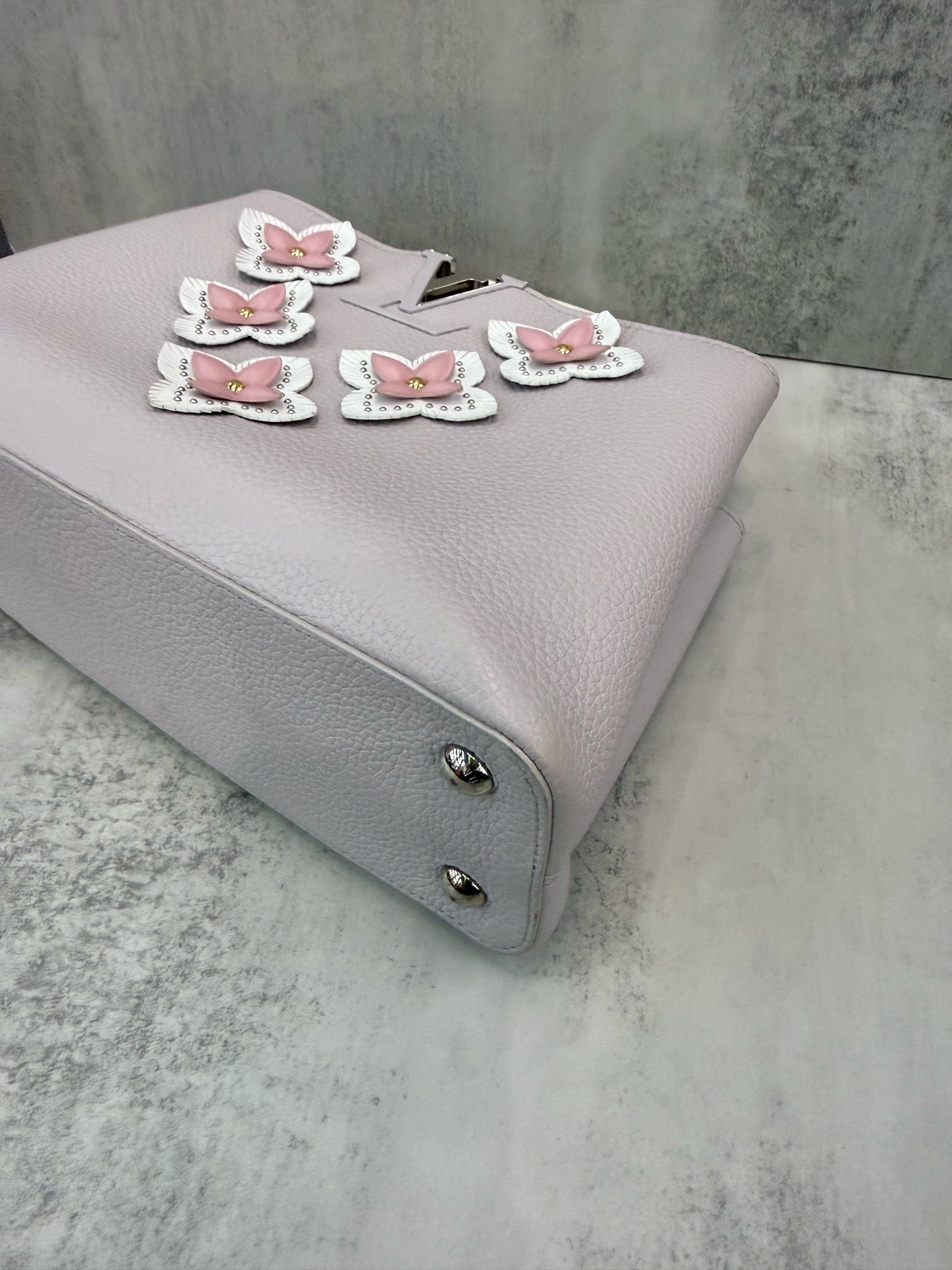 Louis Vuitton - Capucines - Leather - Grey - (Other)