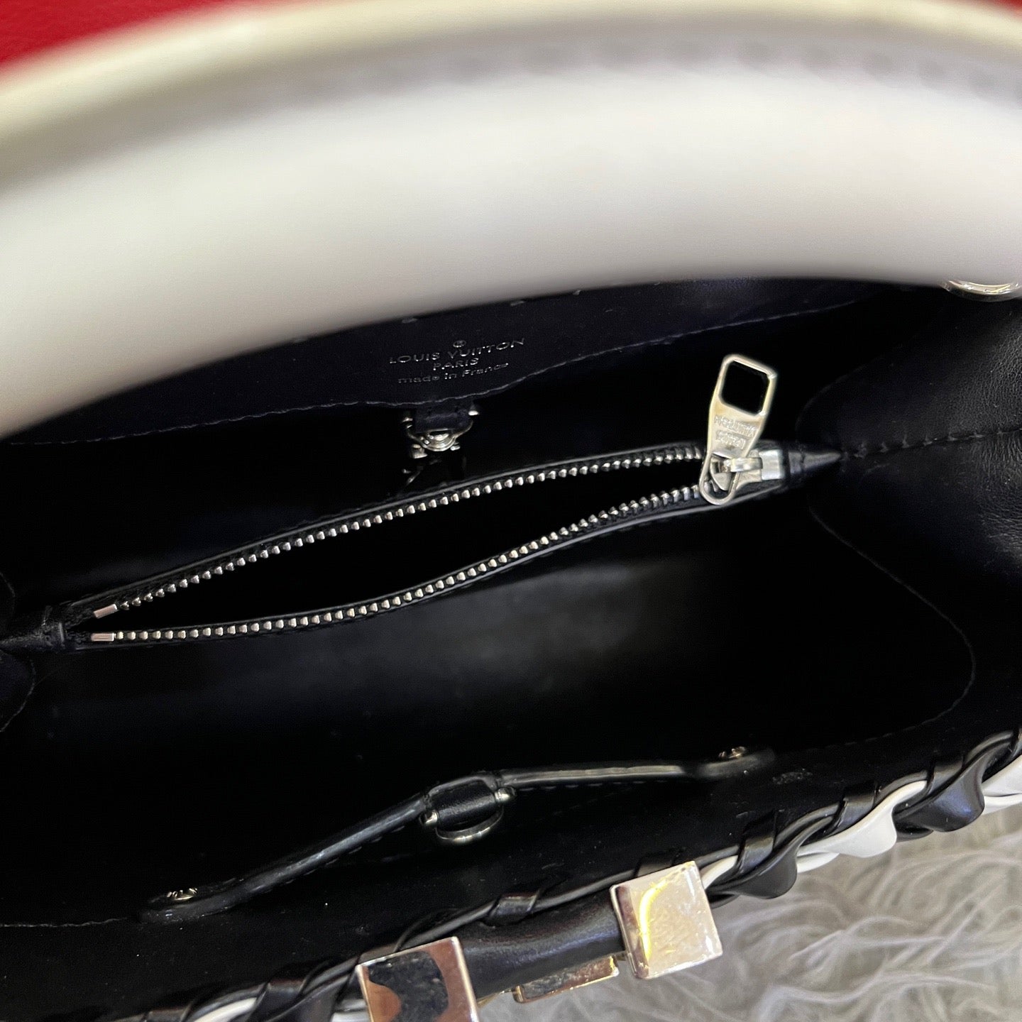 Louis Vuitton - Capucines - Leather - Multicolour - (medium)