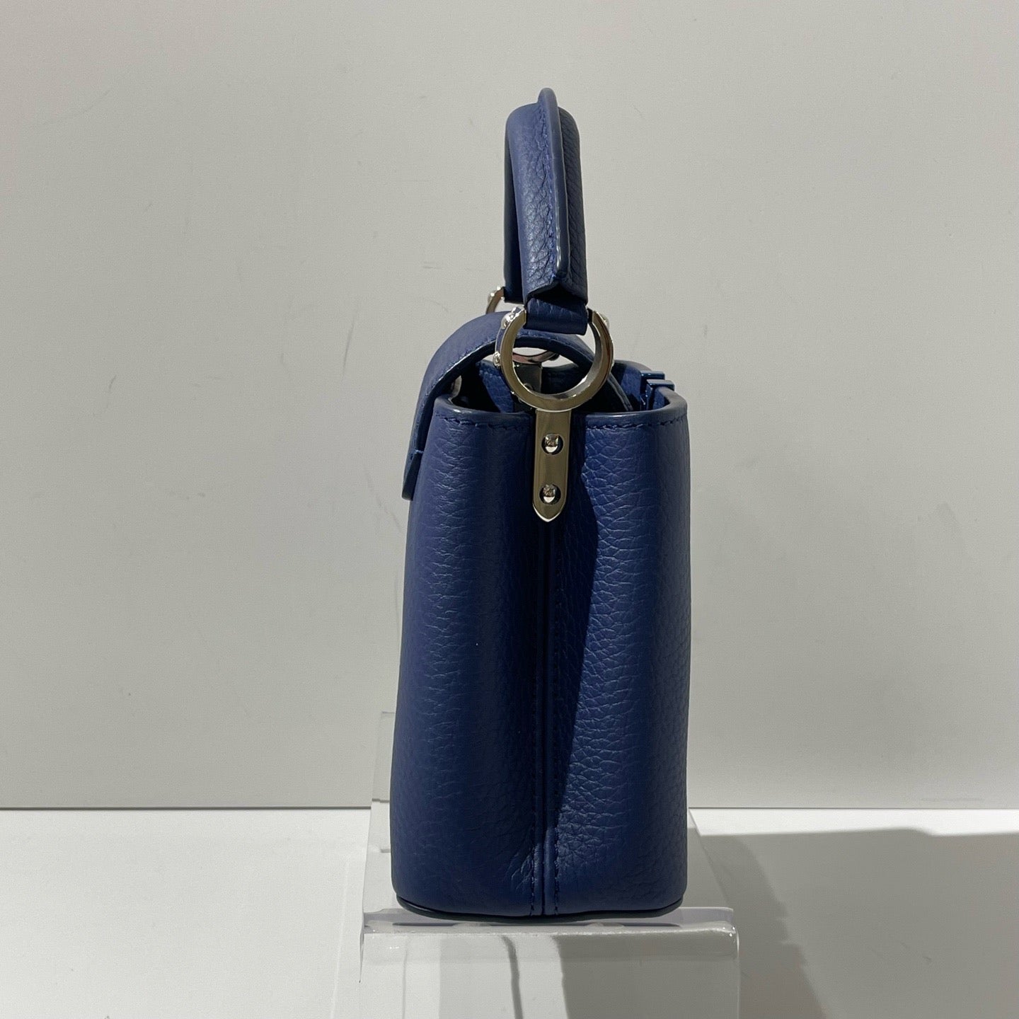 Louis Vuitton - Capucines - Leather - Navy - (mini)