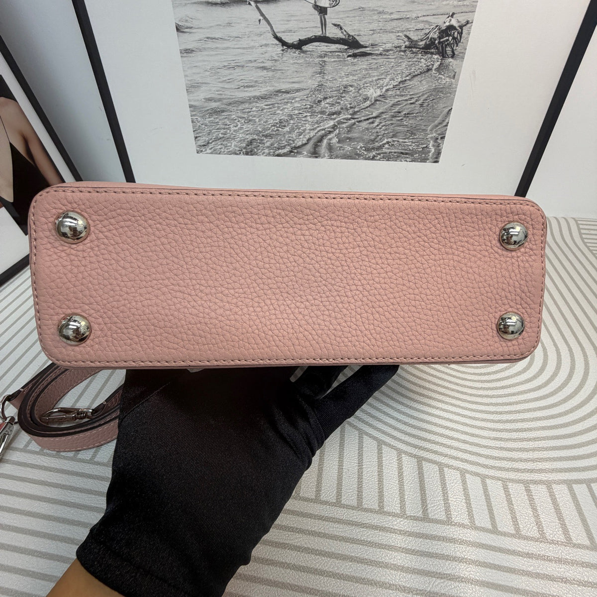 Louis Vuitton - Capucines - Leather - Pink