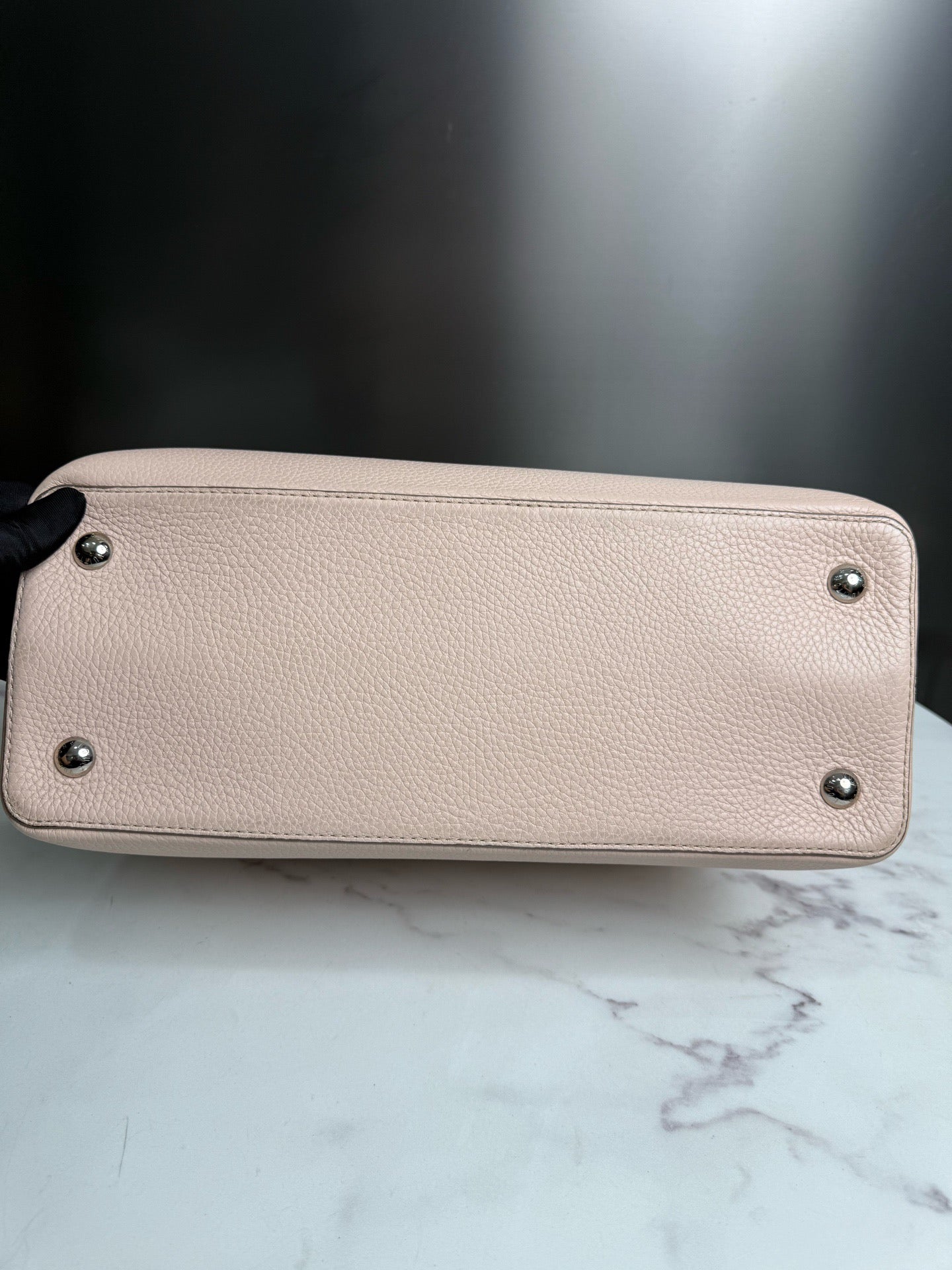 Louis Vuitton - Capucines - Leather - Pink - (large)