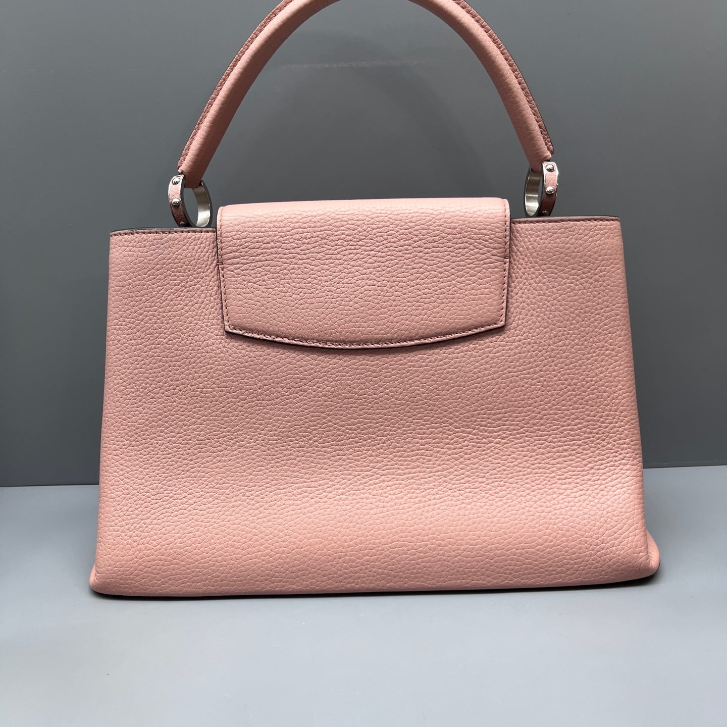 Louis Vuitton - Capucines - Leather - Pink - (medium)