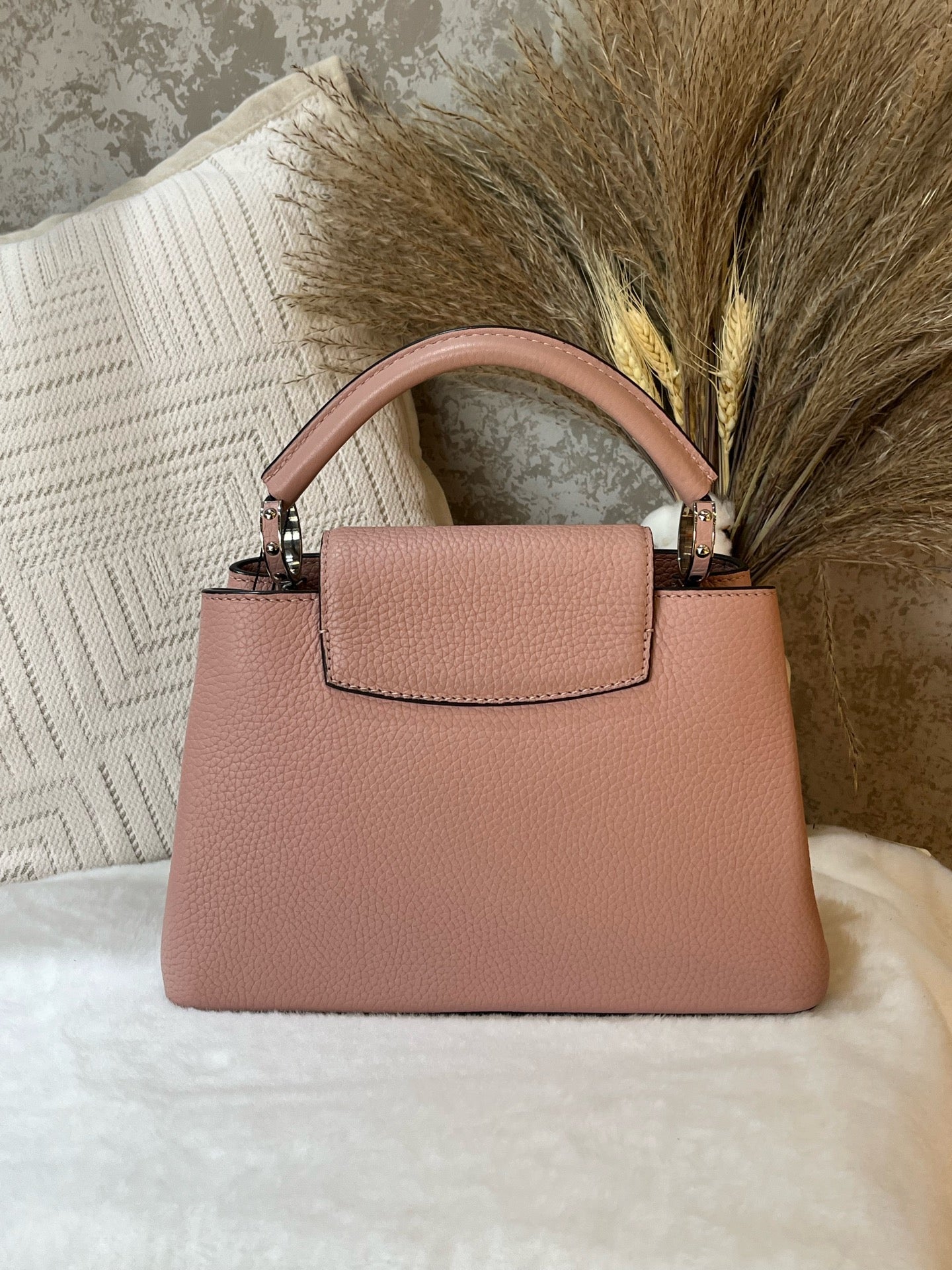 Louis Vuitton - Capucines - Leather - Pink - (medium)