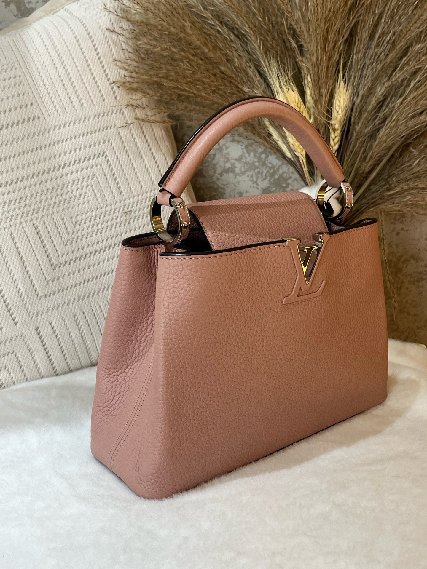 Louis Vuitton - Capucines - Leather - Pink - (medium)