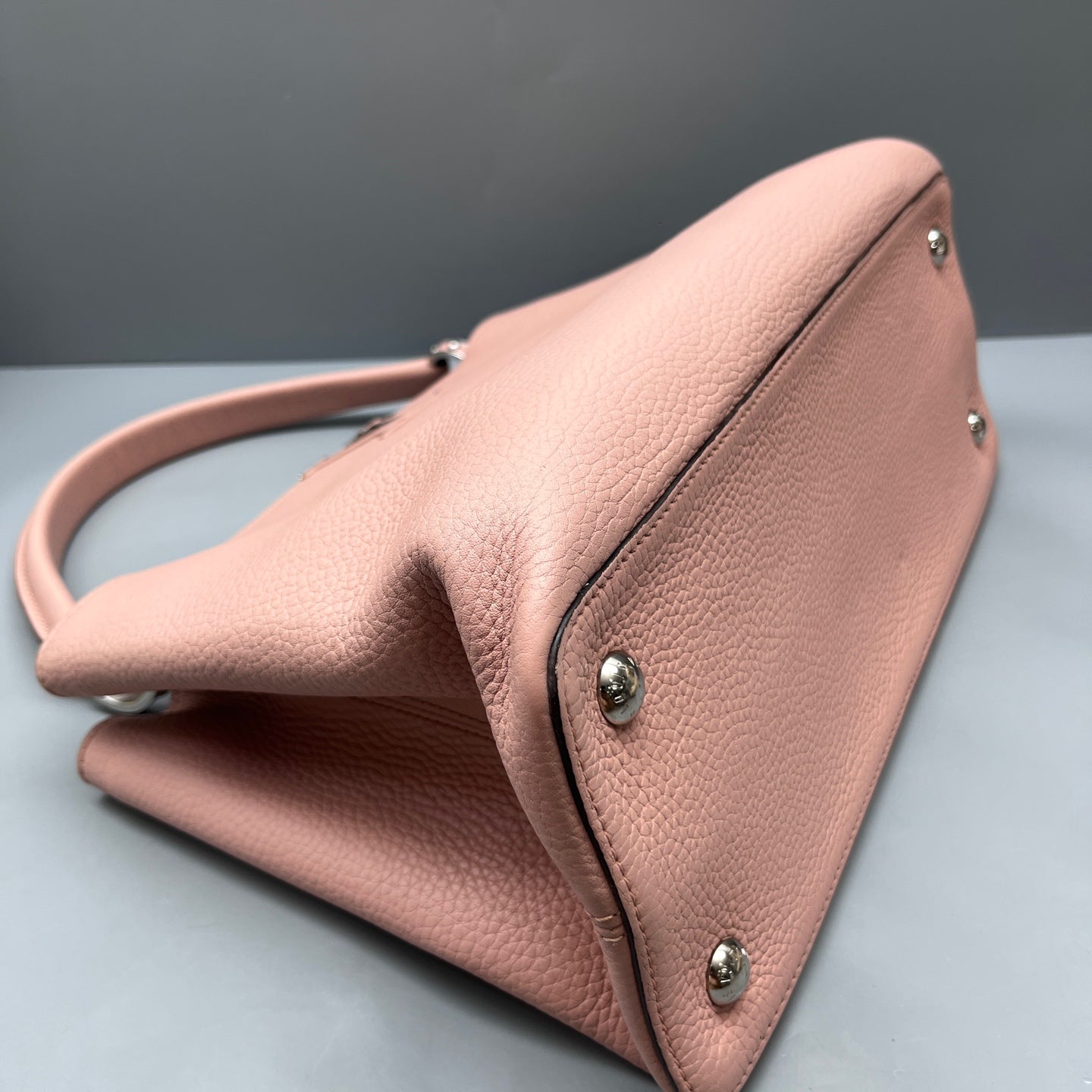 Louis Vuitton - Capucines - Leather - Pink - (medium)