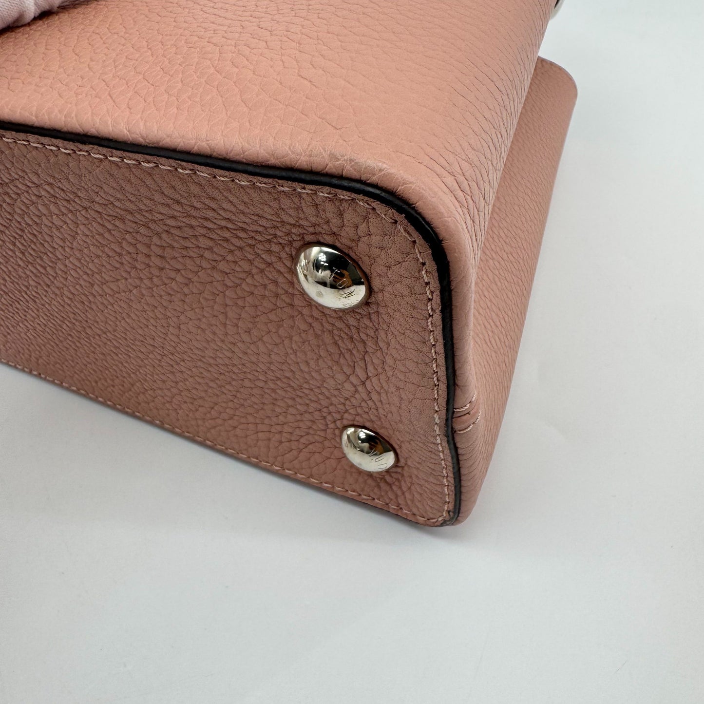 Louis Vuitton - Capucines - Leather - Pink - (medium)