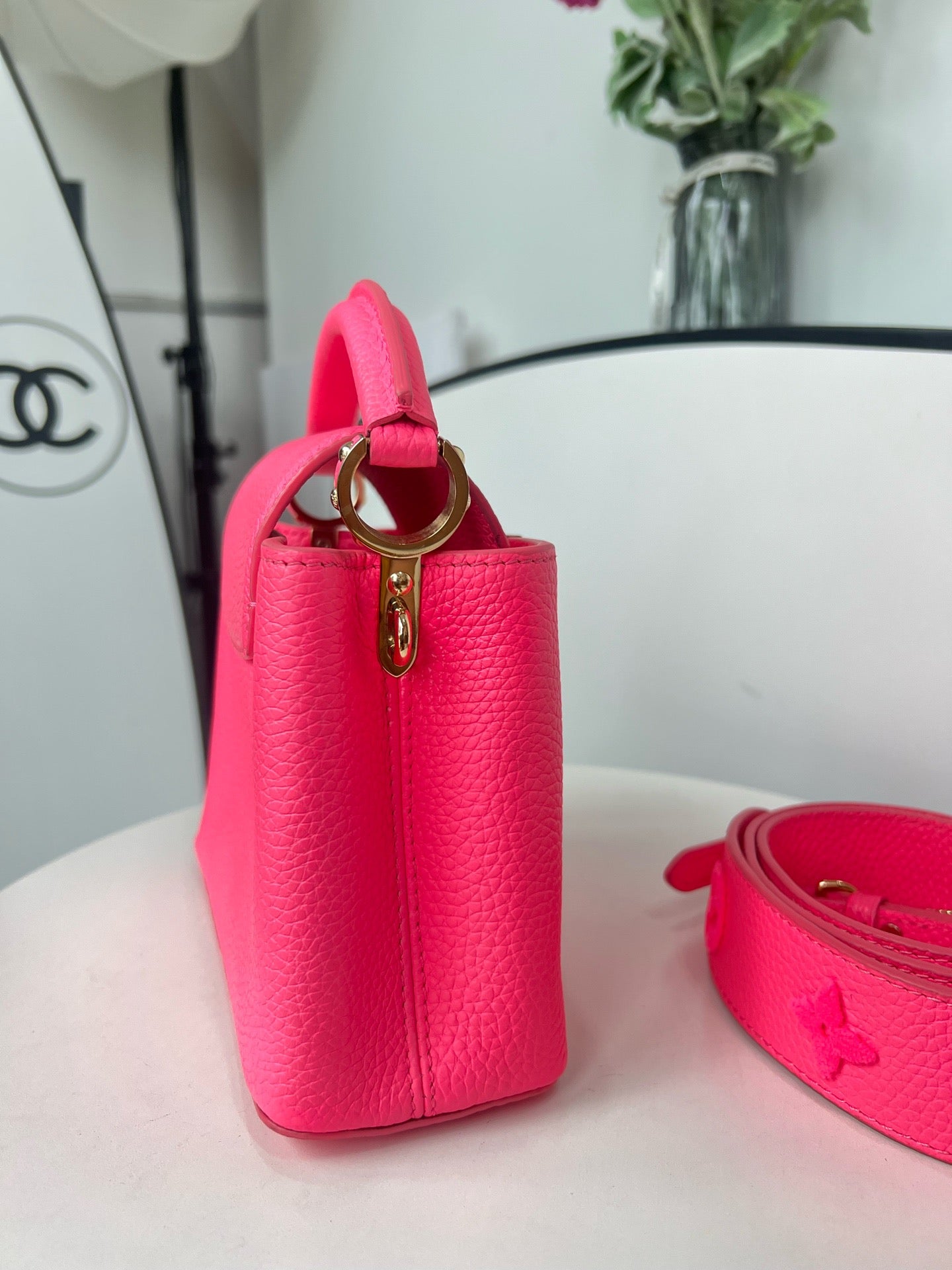 Louis Vuitton - Capucines - Leather - Pink - (mini)