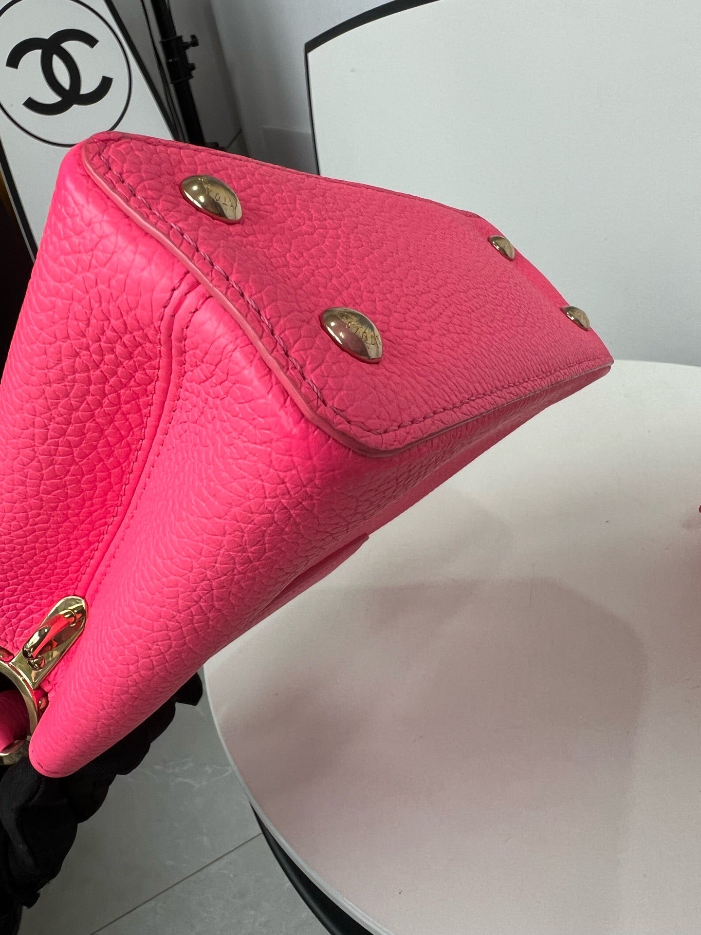 Louis Vuitton - Capucines - Leather - Pink - (mini)
