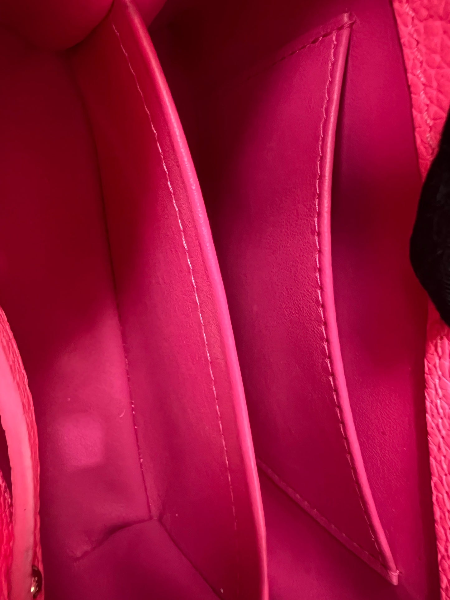 Louis Vuitton - Capucines - Leather - Pink - (mini)
