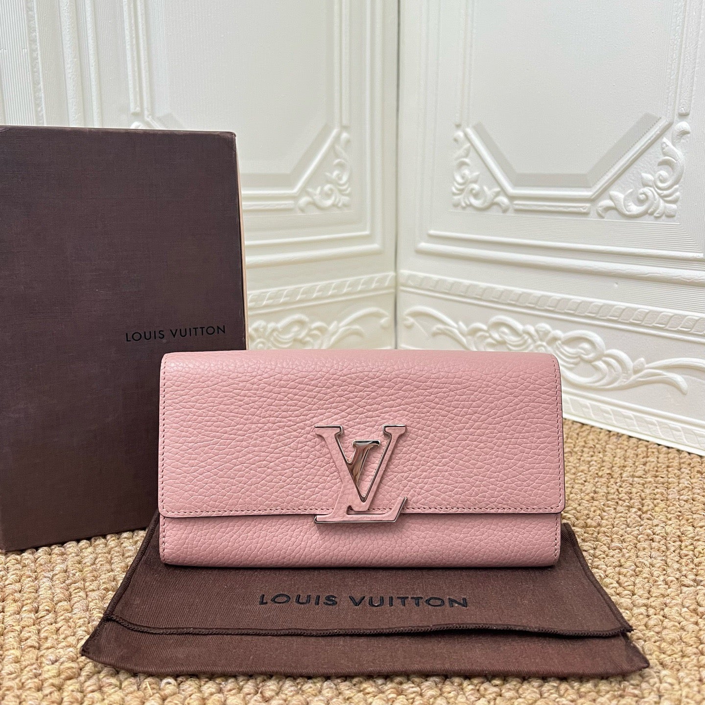 Louis Vuitton - Capucines - Leather - Pink - (Other)