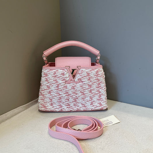 Louis Vuitton - Capucines - Leather - Pink - (Small)