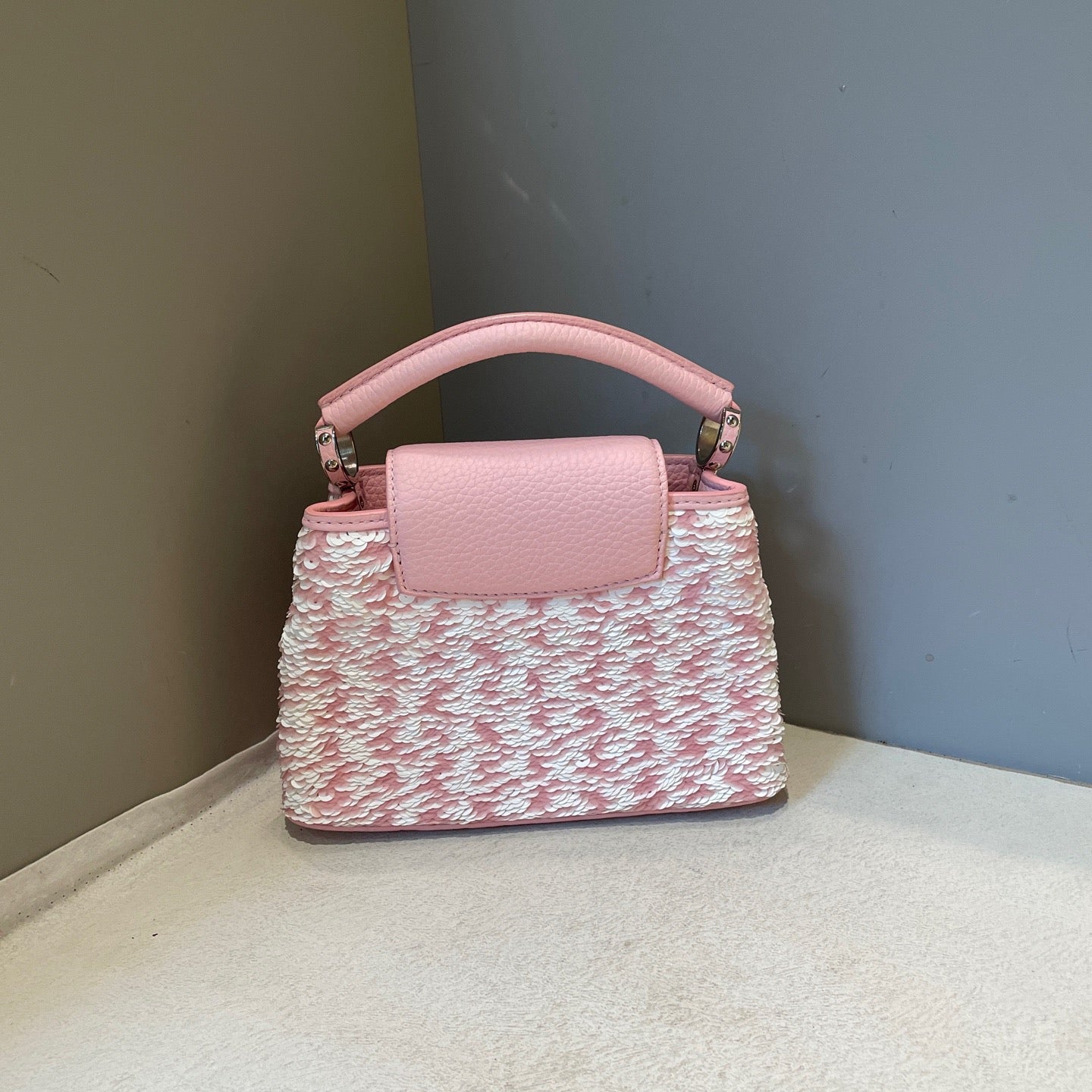 Louis Vuitton - Capucines - Leather - Pink - (Small)