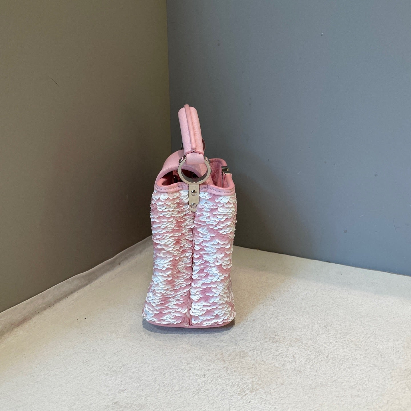 Louis Vuitton - Capucines - Leather - Pink - (Small)