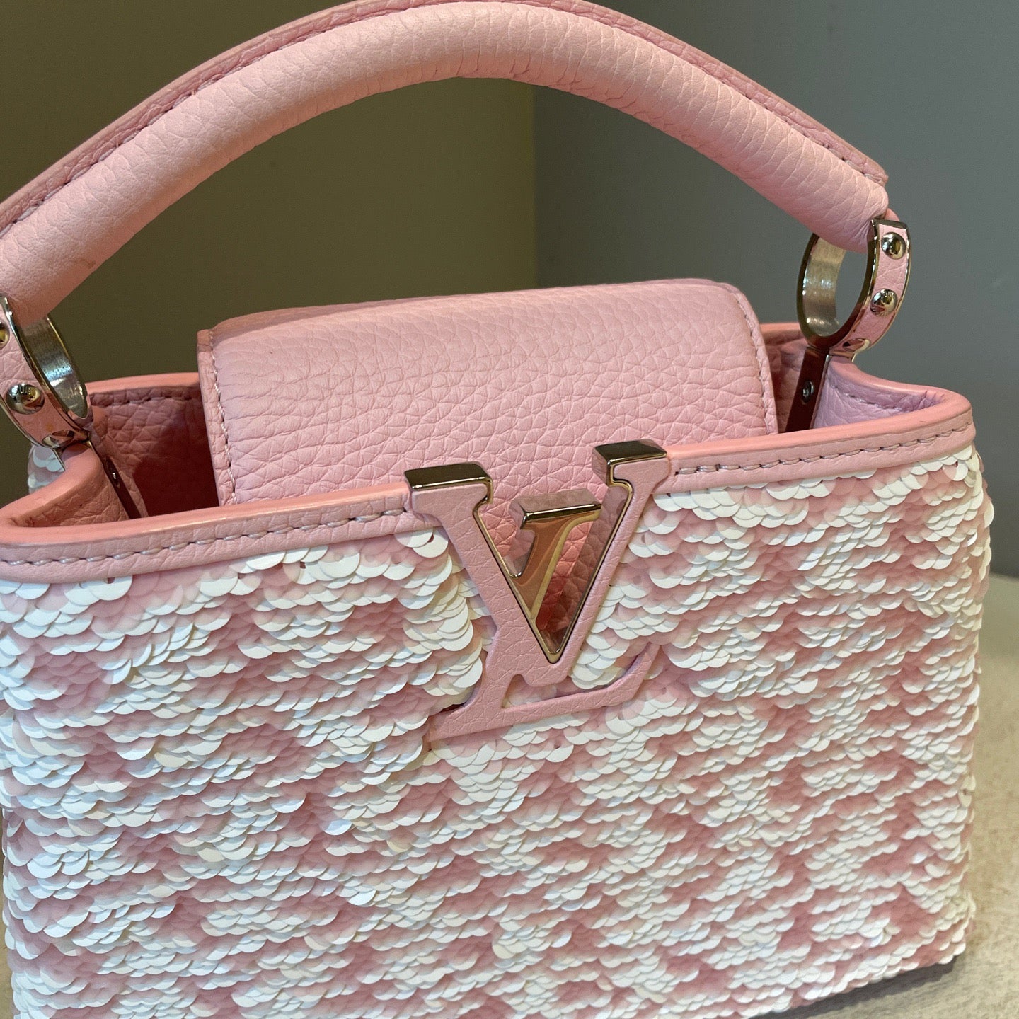 Louis Vuitton - Capucines - Leather - Pink - (Small)
