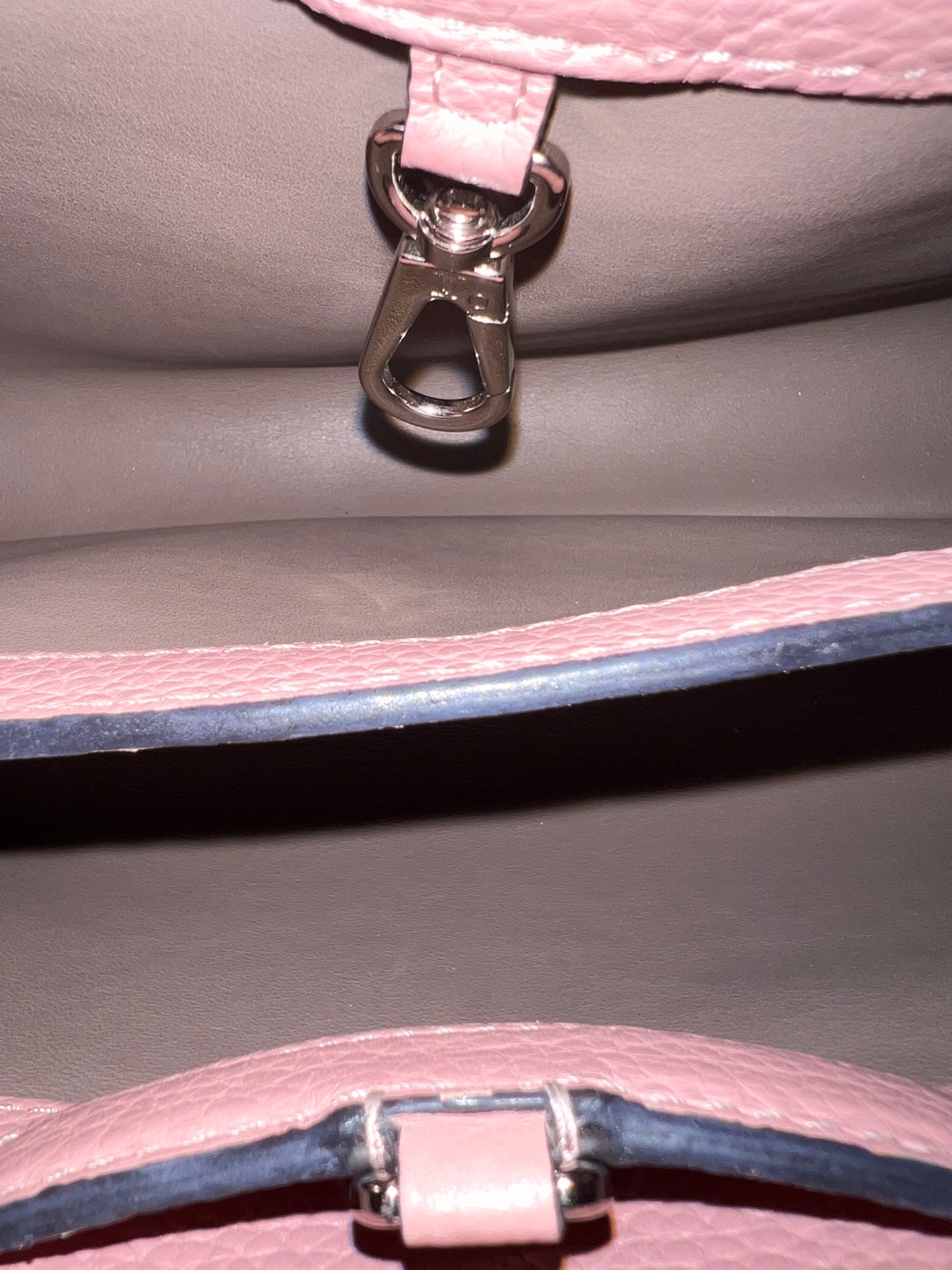 Louis Vuitton - Capucines - Leather - Pink - (small)