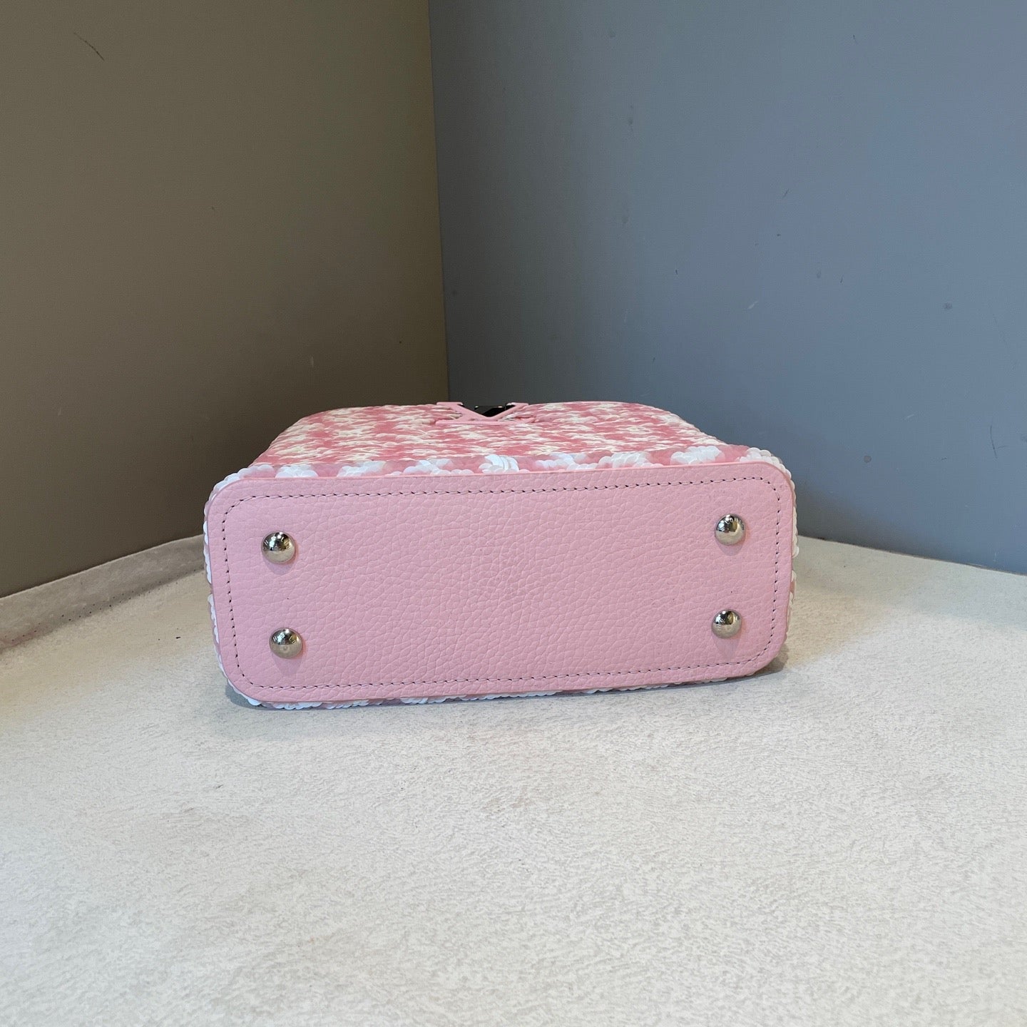 Louis Vuitton - Capucines - Leather - Pink - (Small)